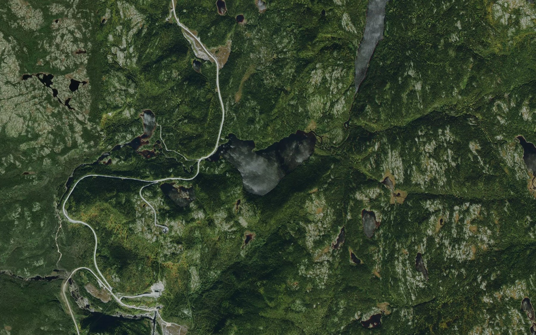 Satellite map of the Lac au Poelon