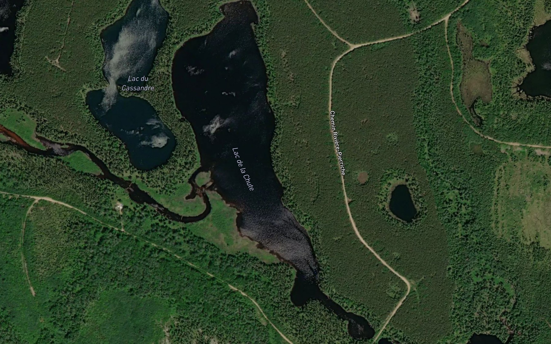 Satellite map of the Lac de la Chute