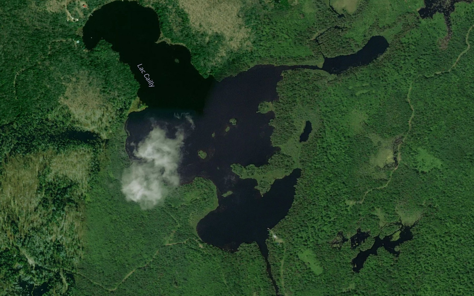Satellite map of the Lac Cailly