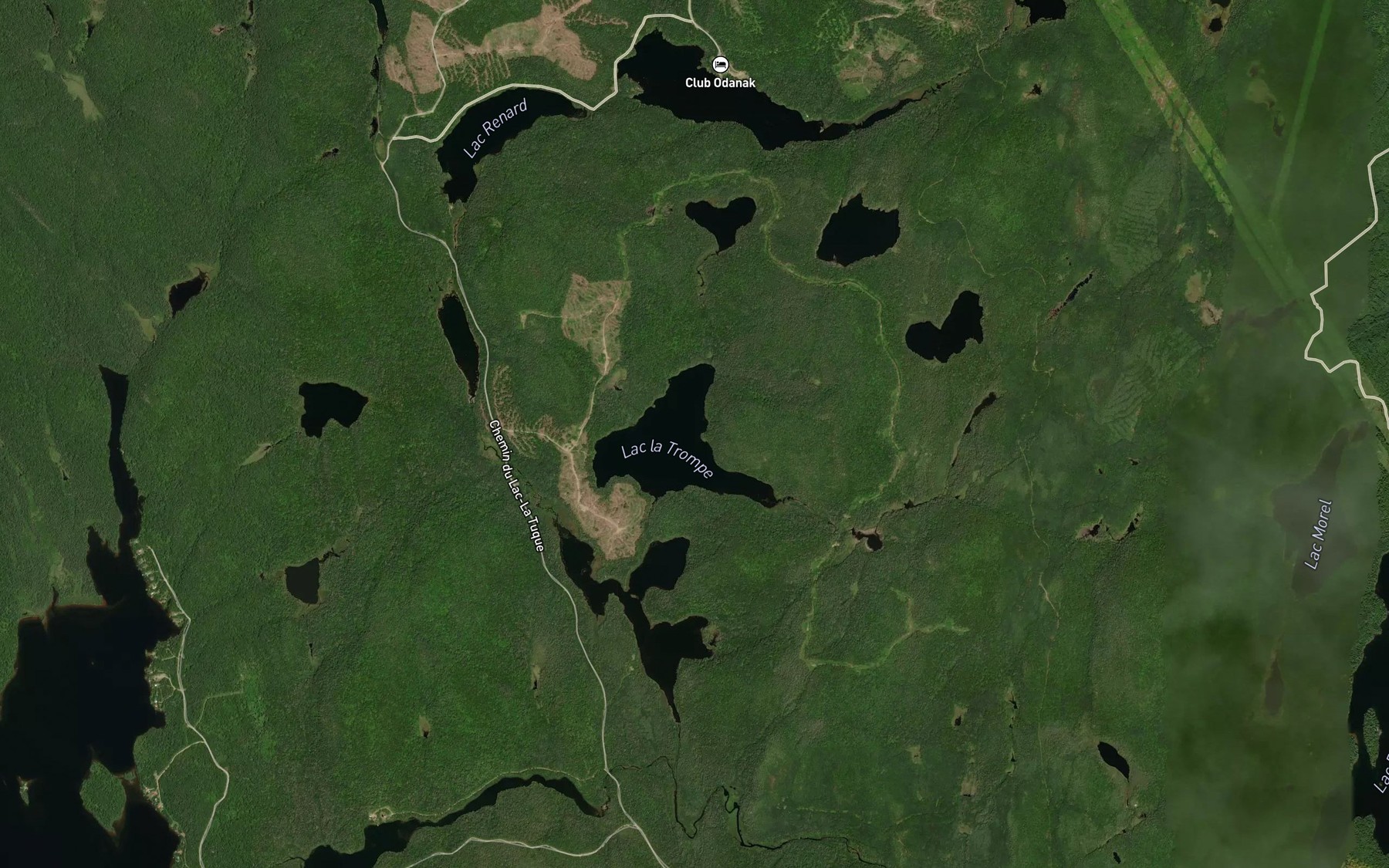 Satellite map of the Etangs du Lac la Trompe