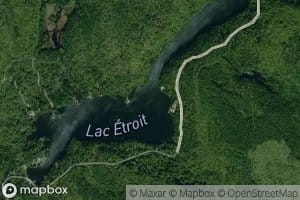 Lac Etroit