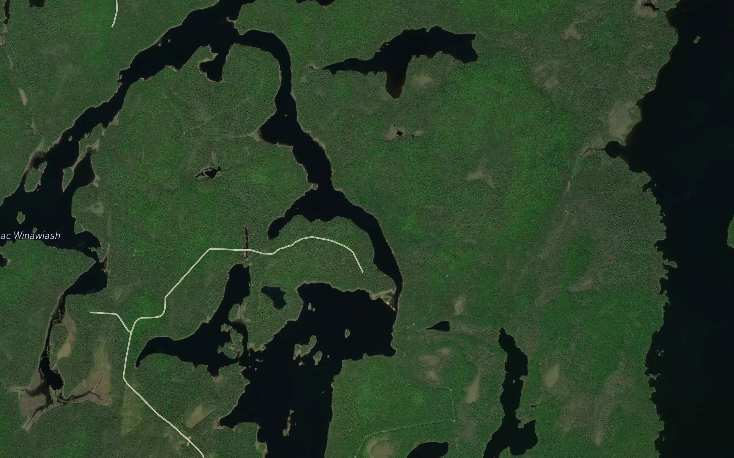 Baie Half Lake