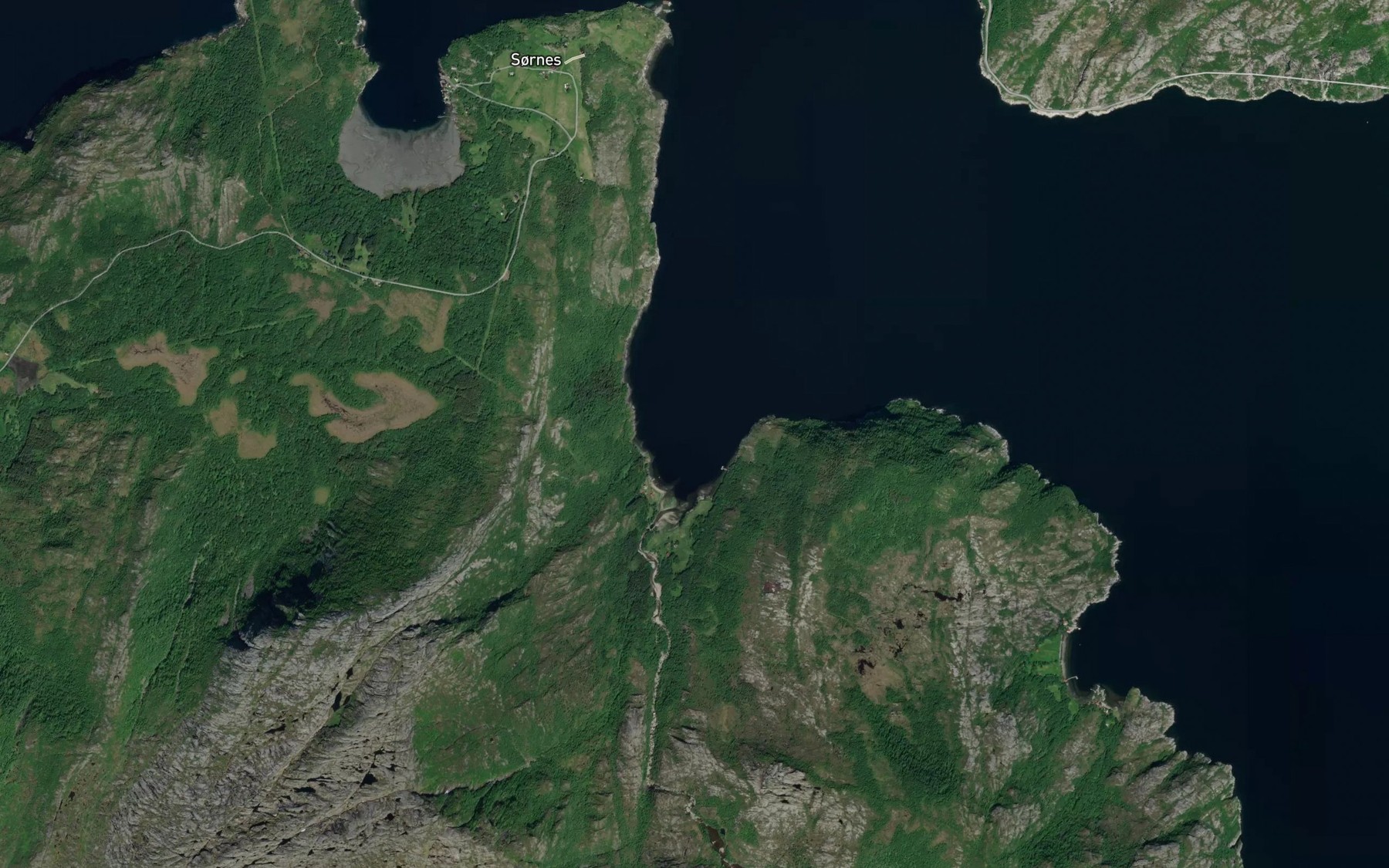 Satellite map of the Juvika