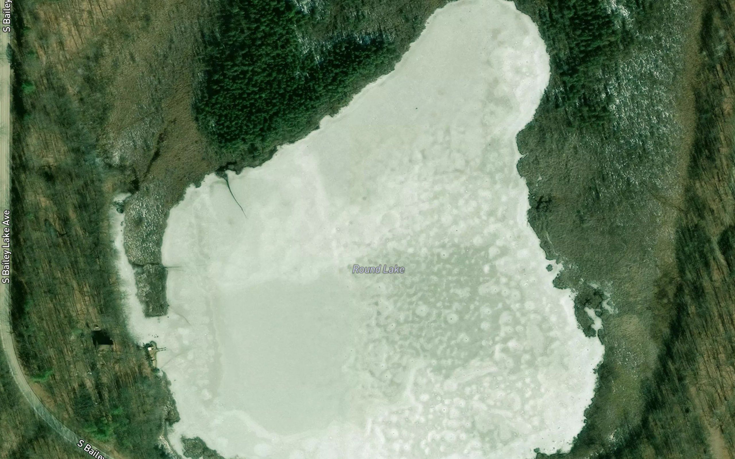 Round Lake