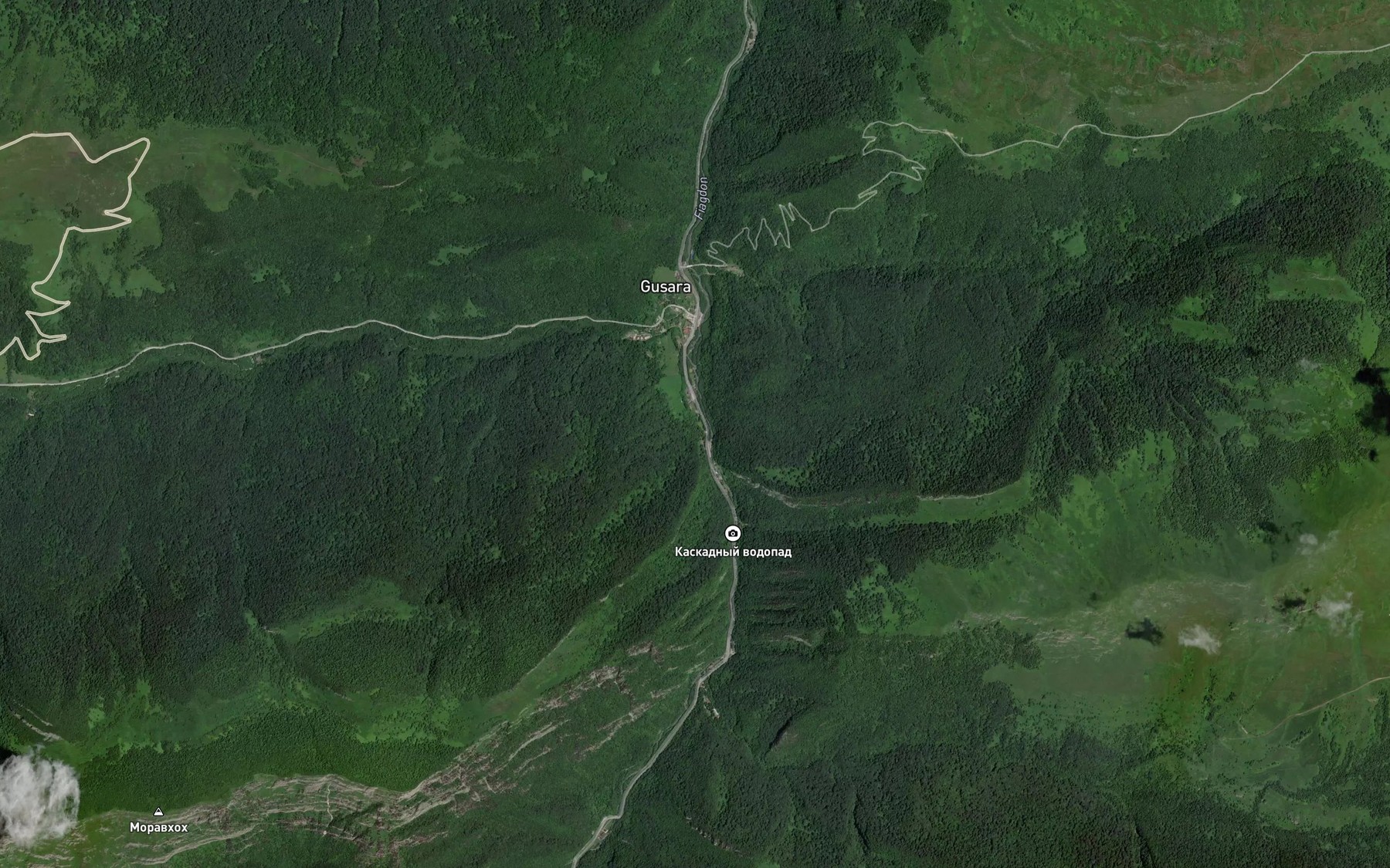 Satellite map of the Rodnik Gusyranskiy