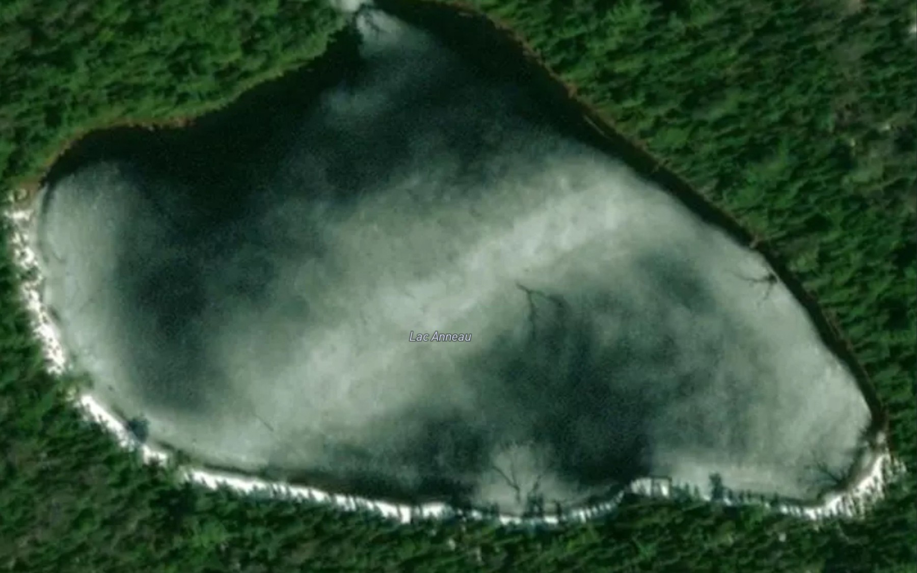 Satellite map of the Lac Anneau