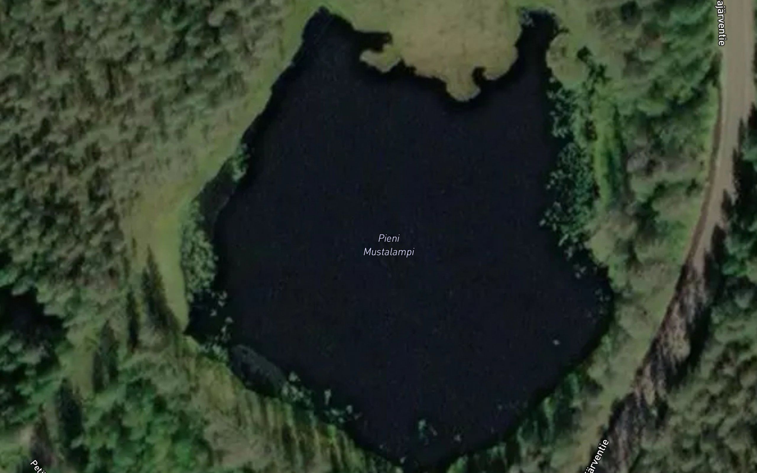 Pieni Mustalampi