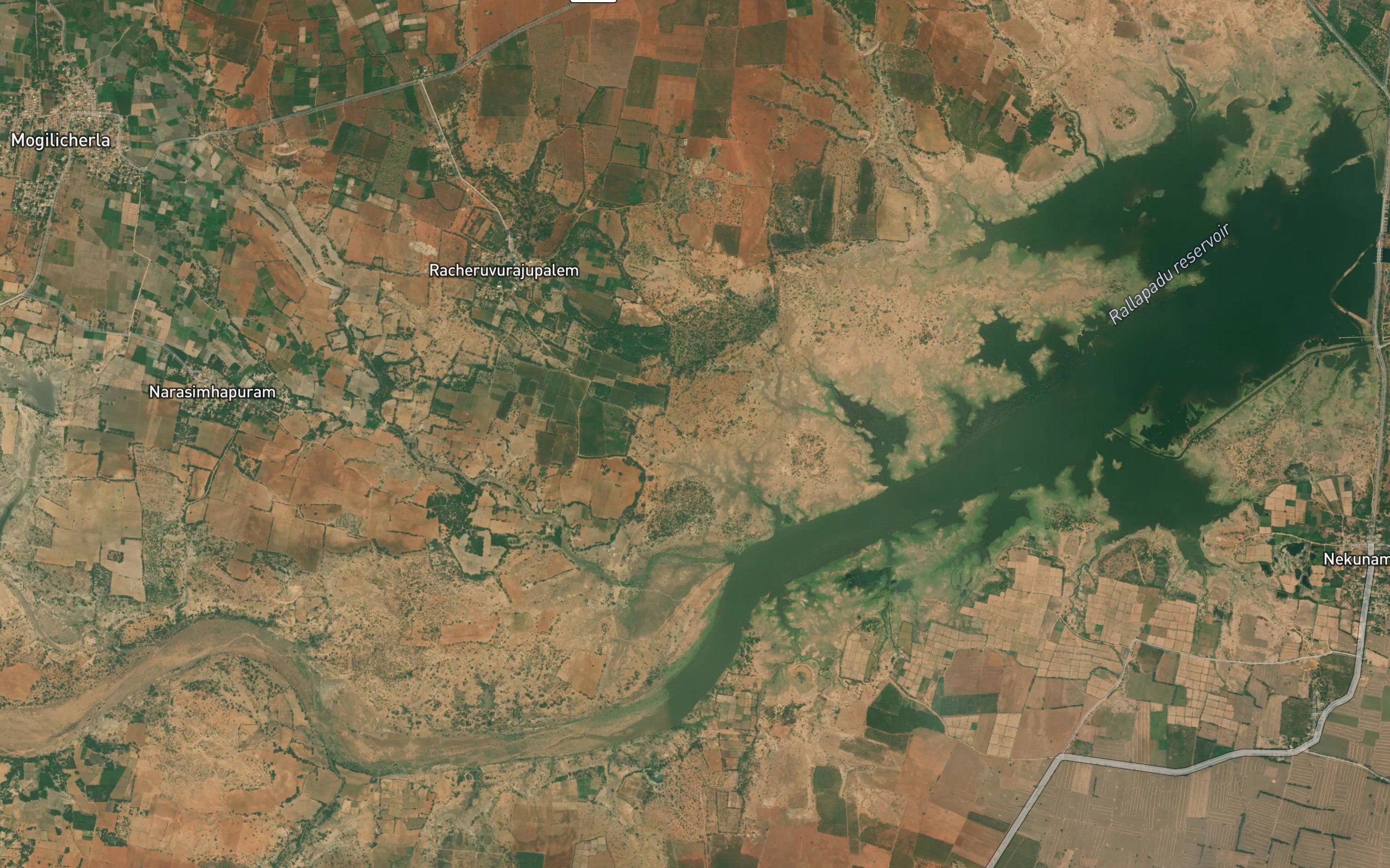 Pillaperu River