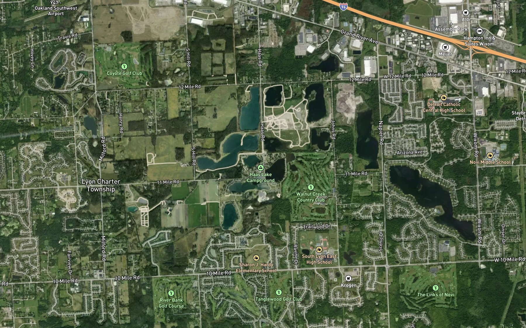 Satellite map of the Novi Lyon Drain