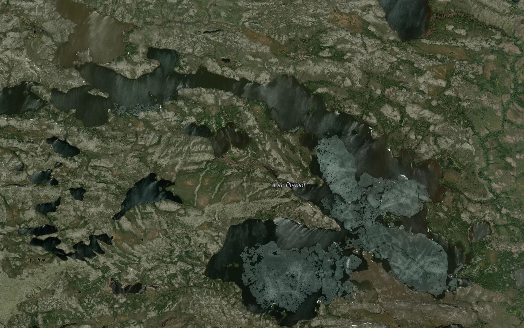 Satellite map of the Lac Planiol