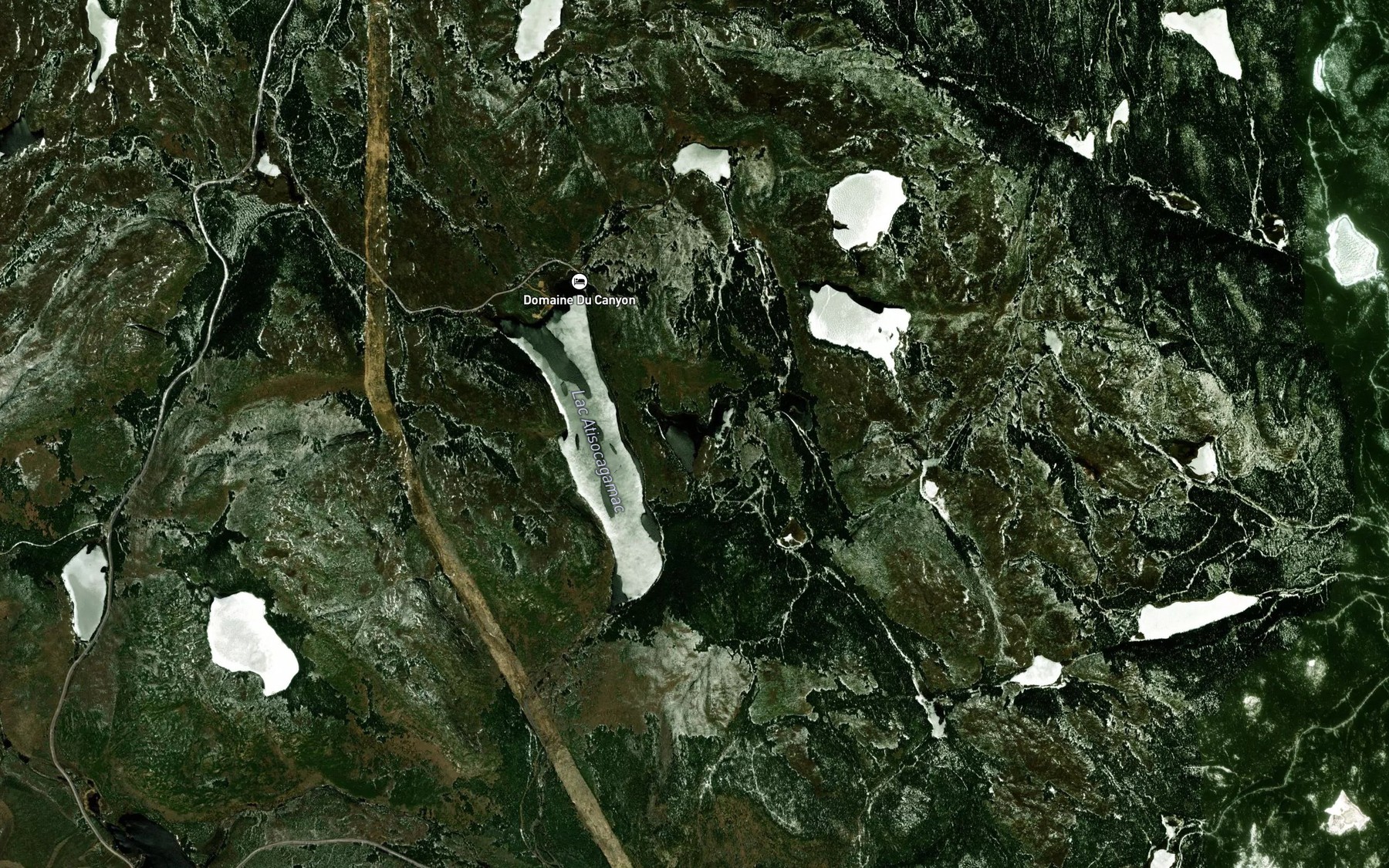 Satellite map of the Petit lac Tibia