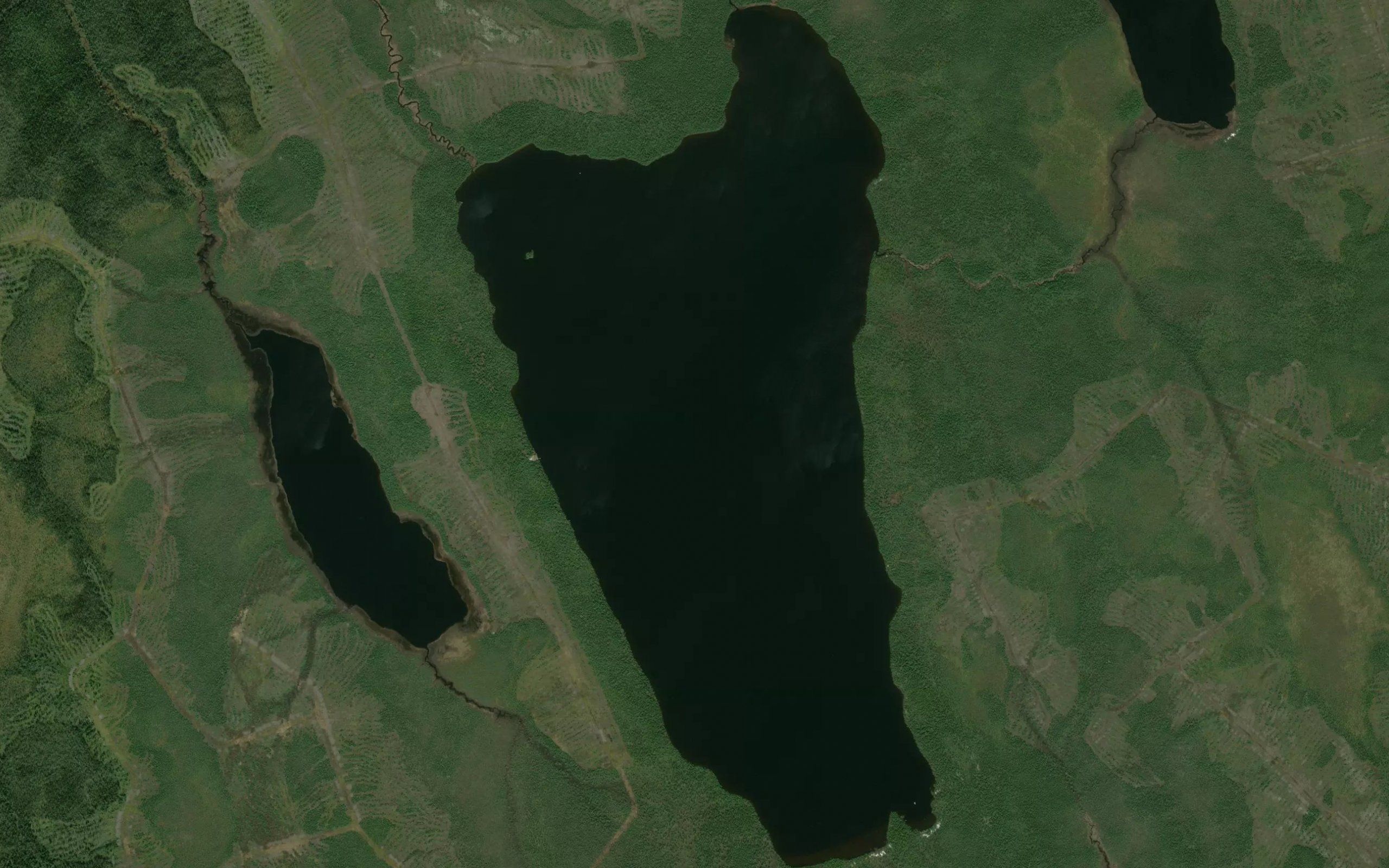 Upper Lawagamau Lake