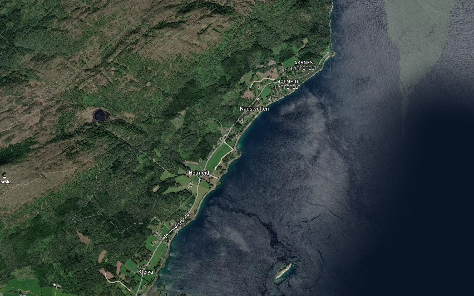 Satellite map of the Tessvikbukta