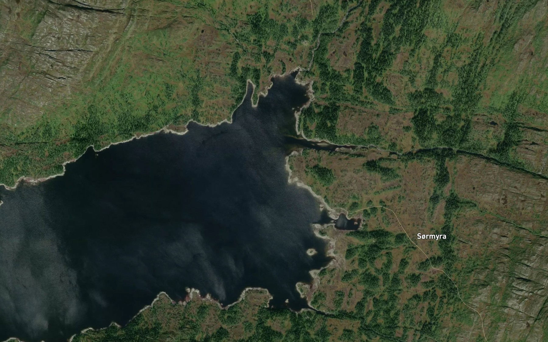 Satellite map of the Lomtjonna