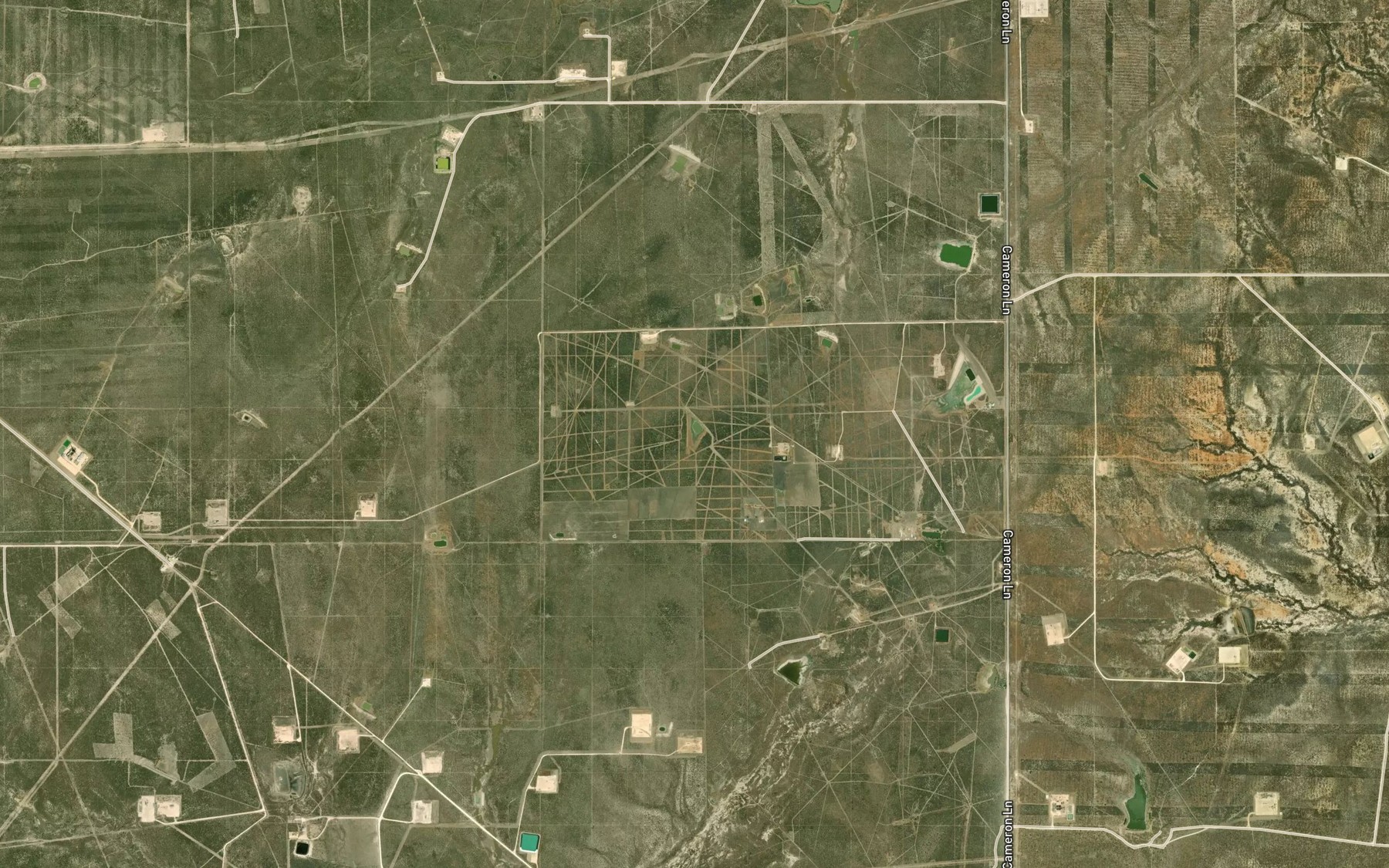 Satellite map of the Tanque Las Tres Puertas