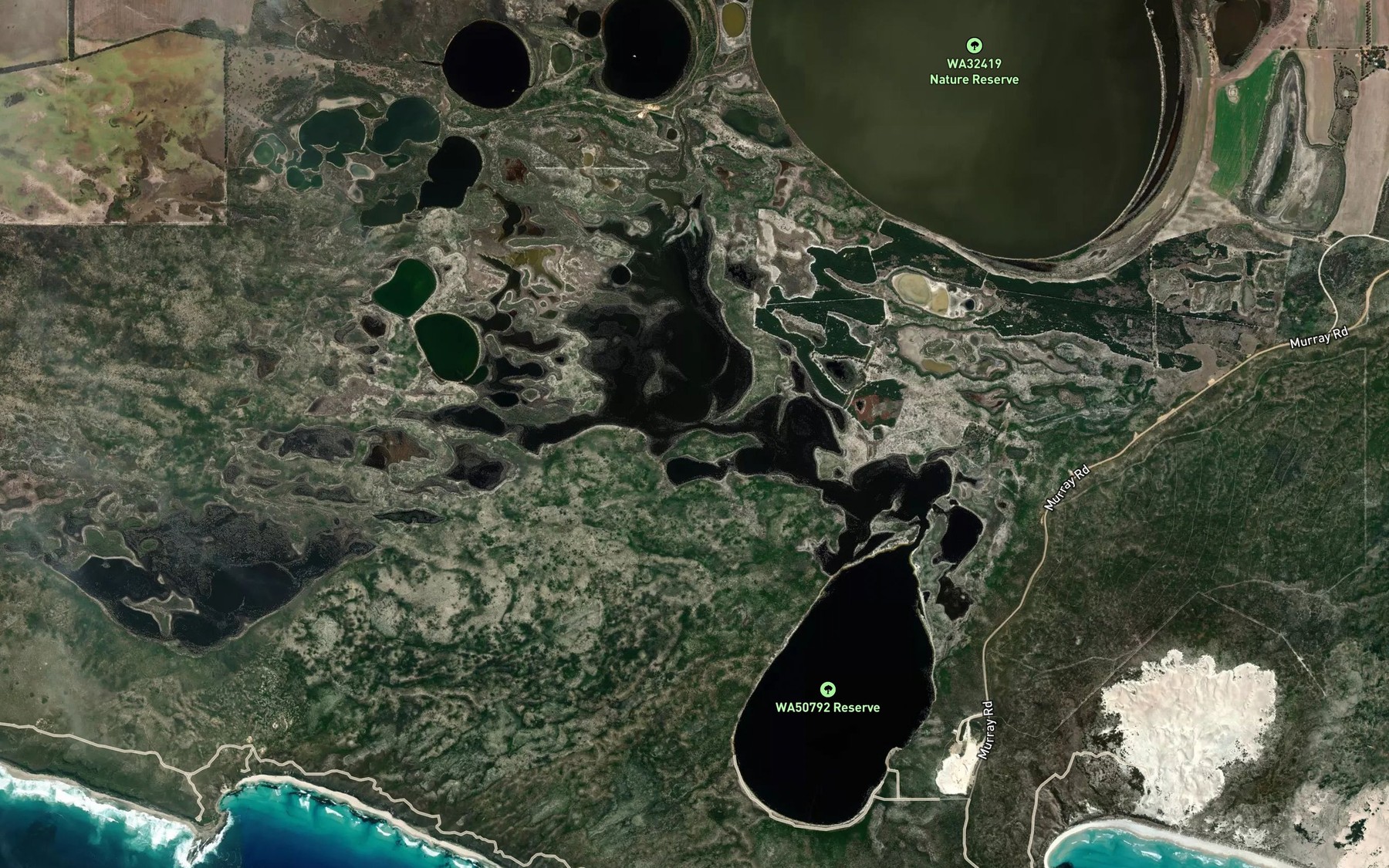 Satellite map of the Lake Gidon