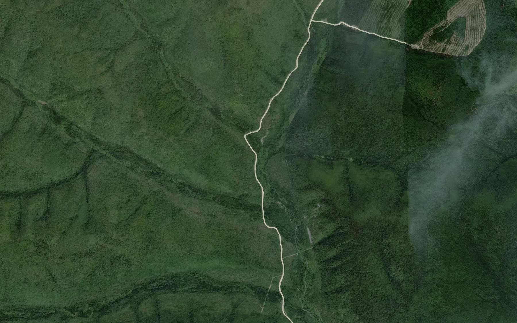 Satellite map of the Sredniy