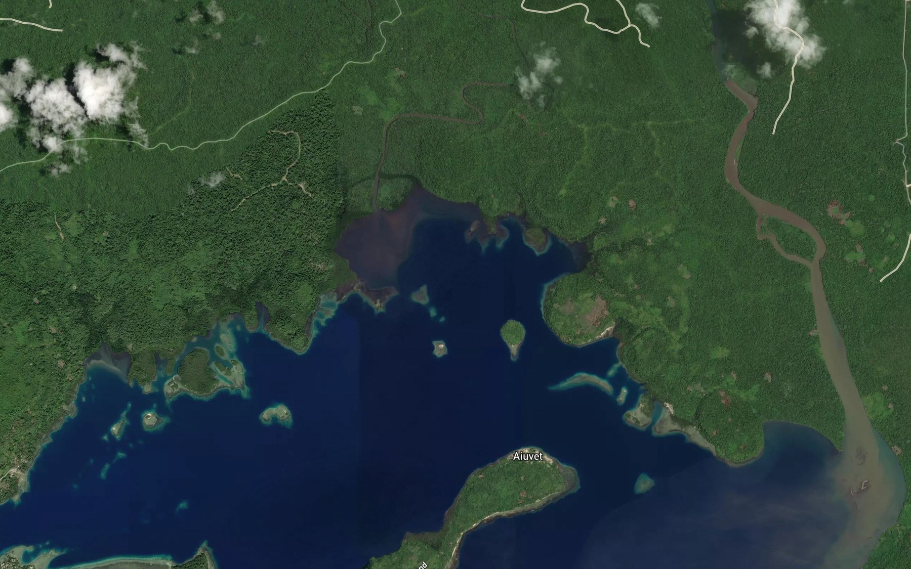 Satellite map of the Aivet Bay
