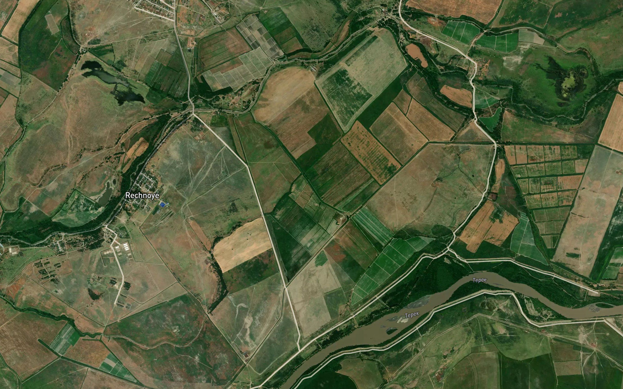 Novoyeperedovskiy Kanal
