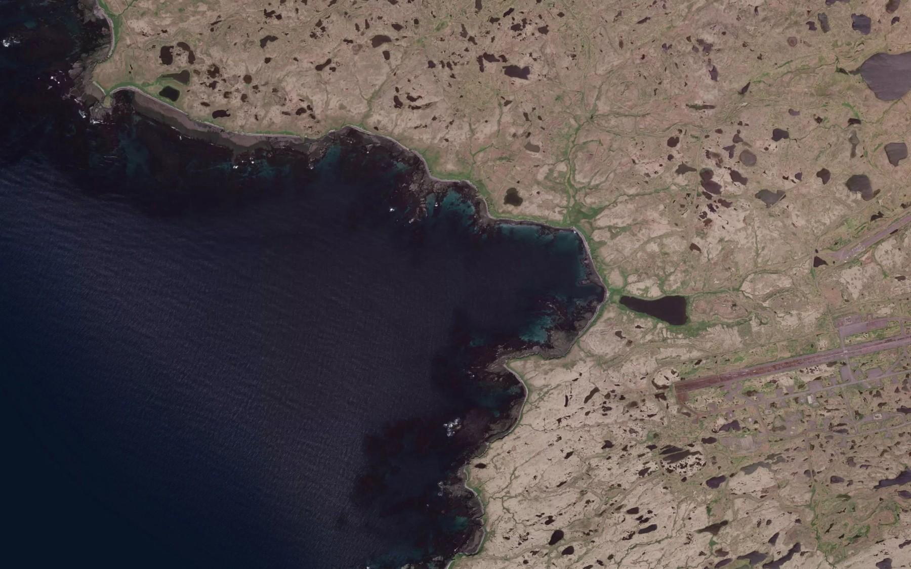 Satellite map of the Makarius Bay