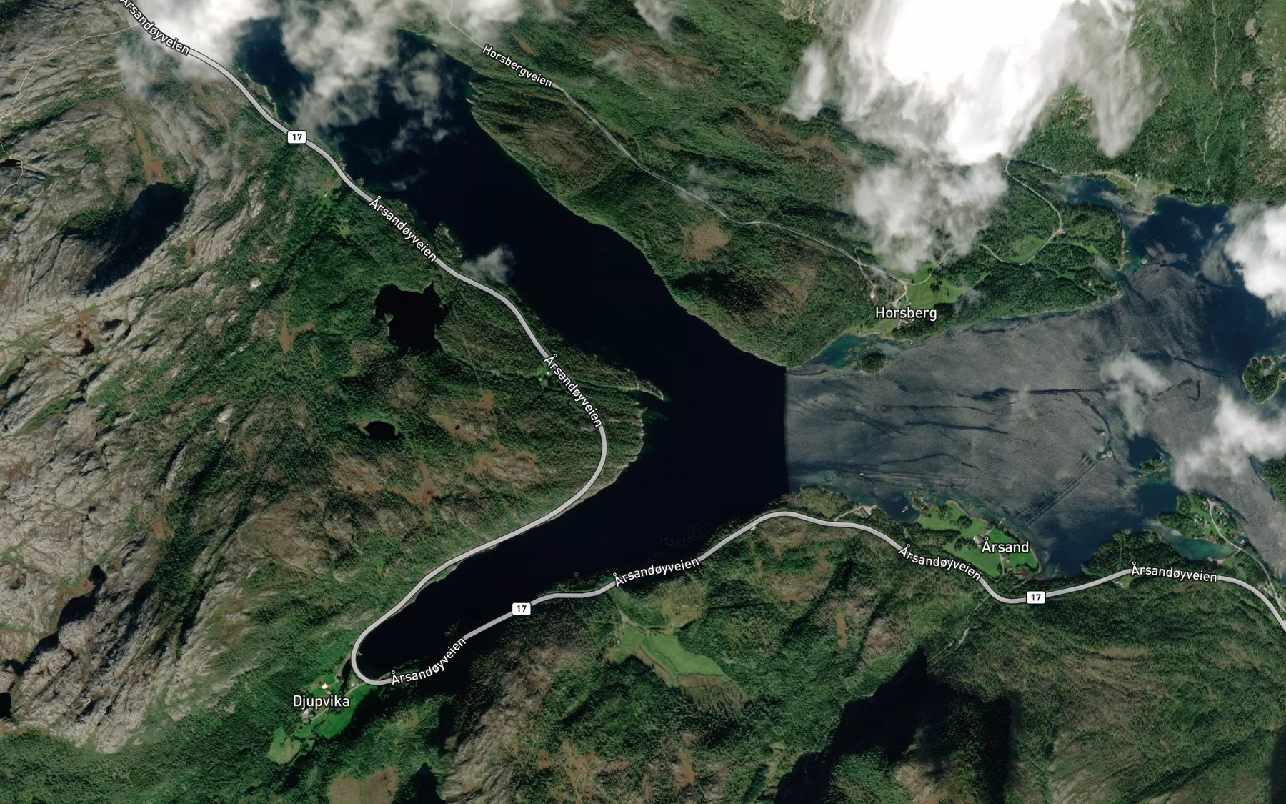 Satellite map of the Langnesvika