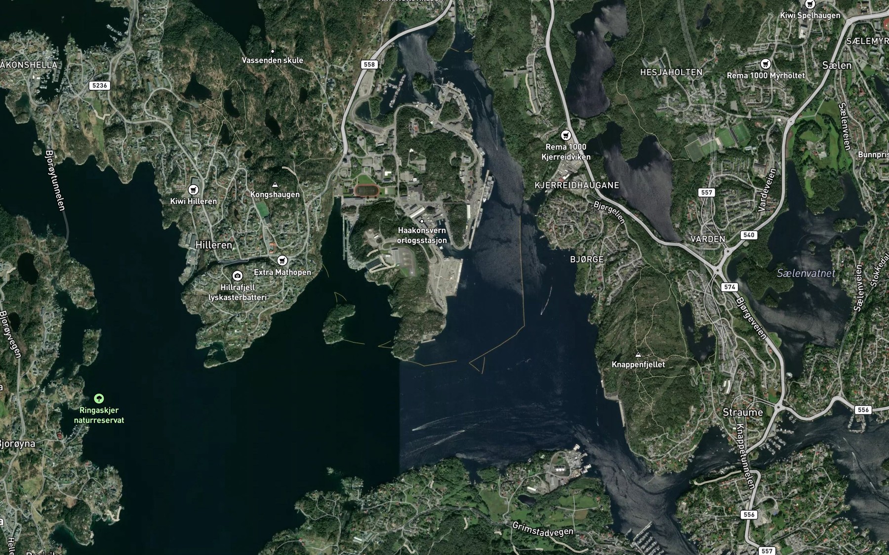 Satellite map of the Skvaervika
