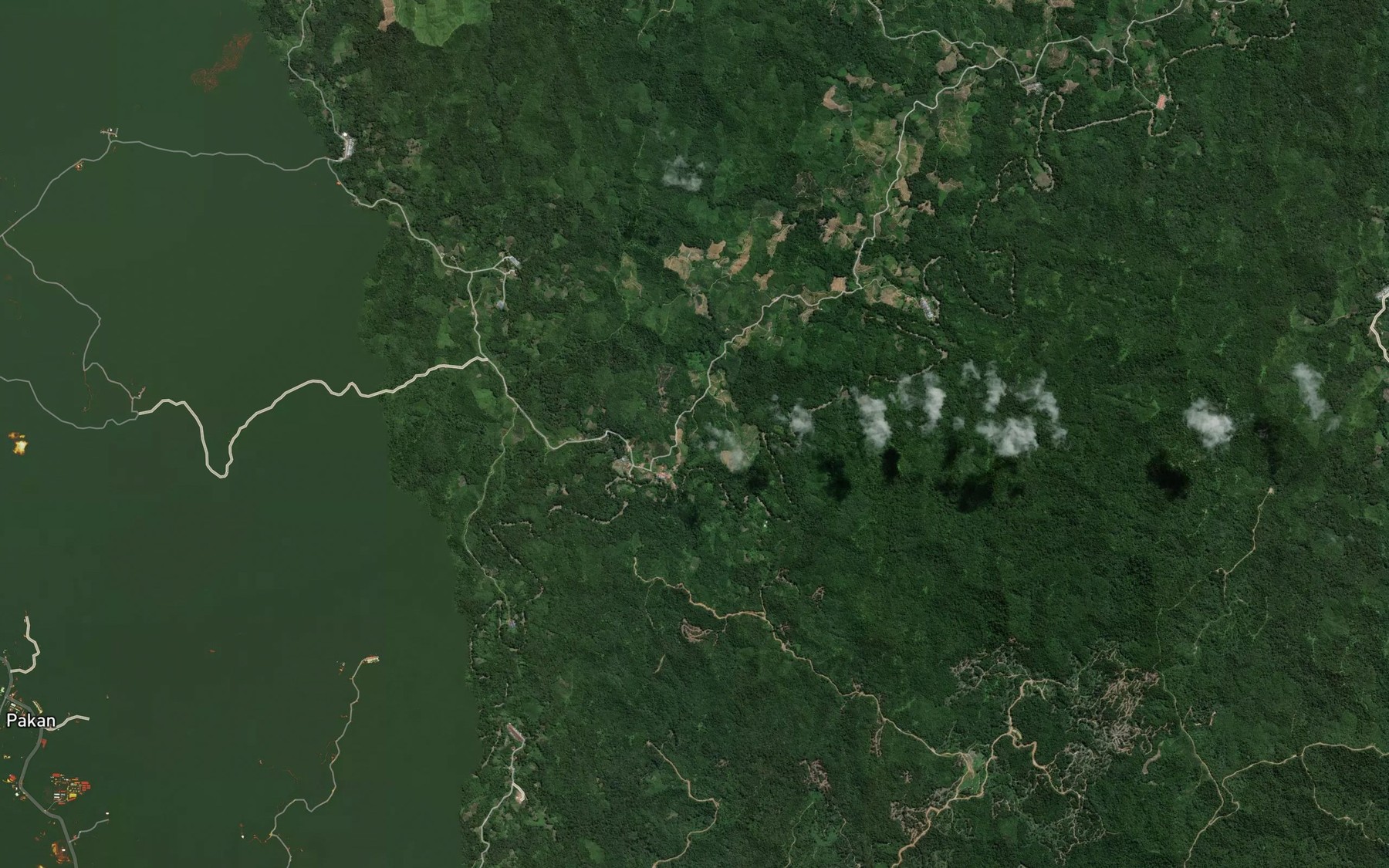 Satellite map of the Sungai Pedanum Mit