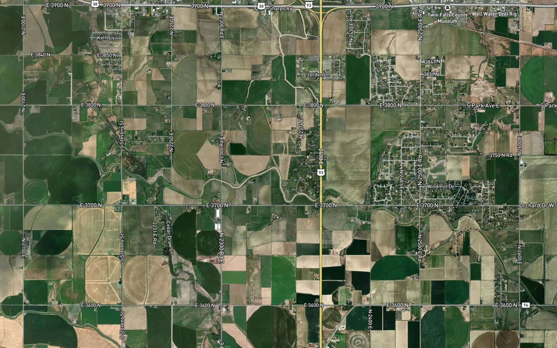 Satellite map of the Low Line Canal