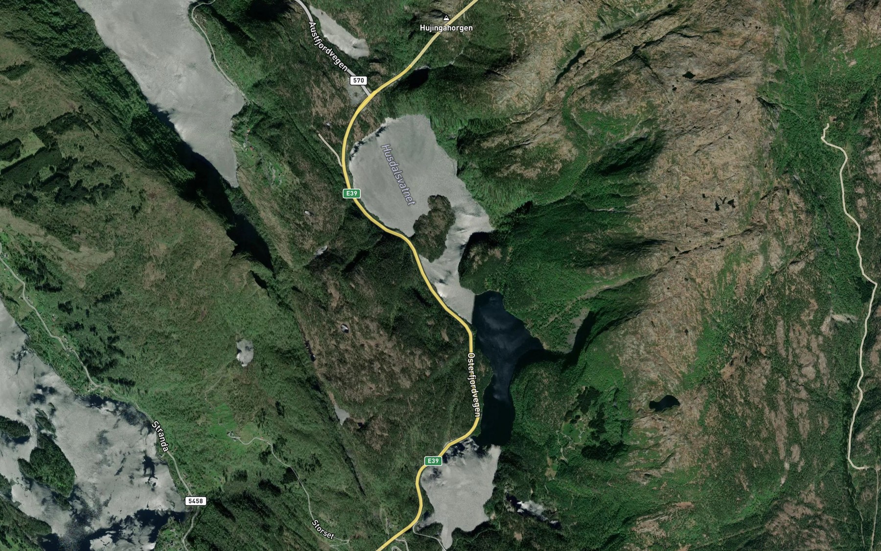 Satellite map of the Husdalsvatnet