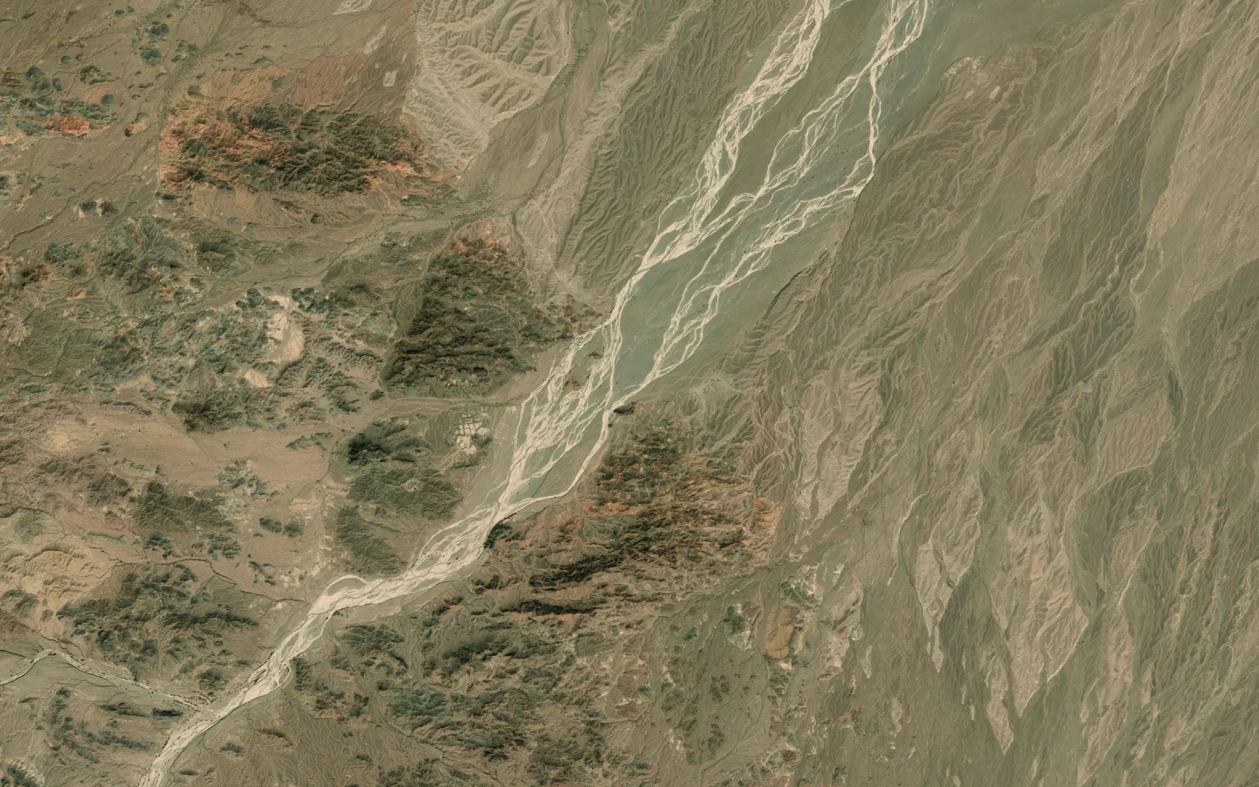 Rudkhaneh-ye Fasli-ye Kam Sefid