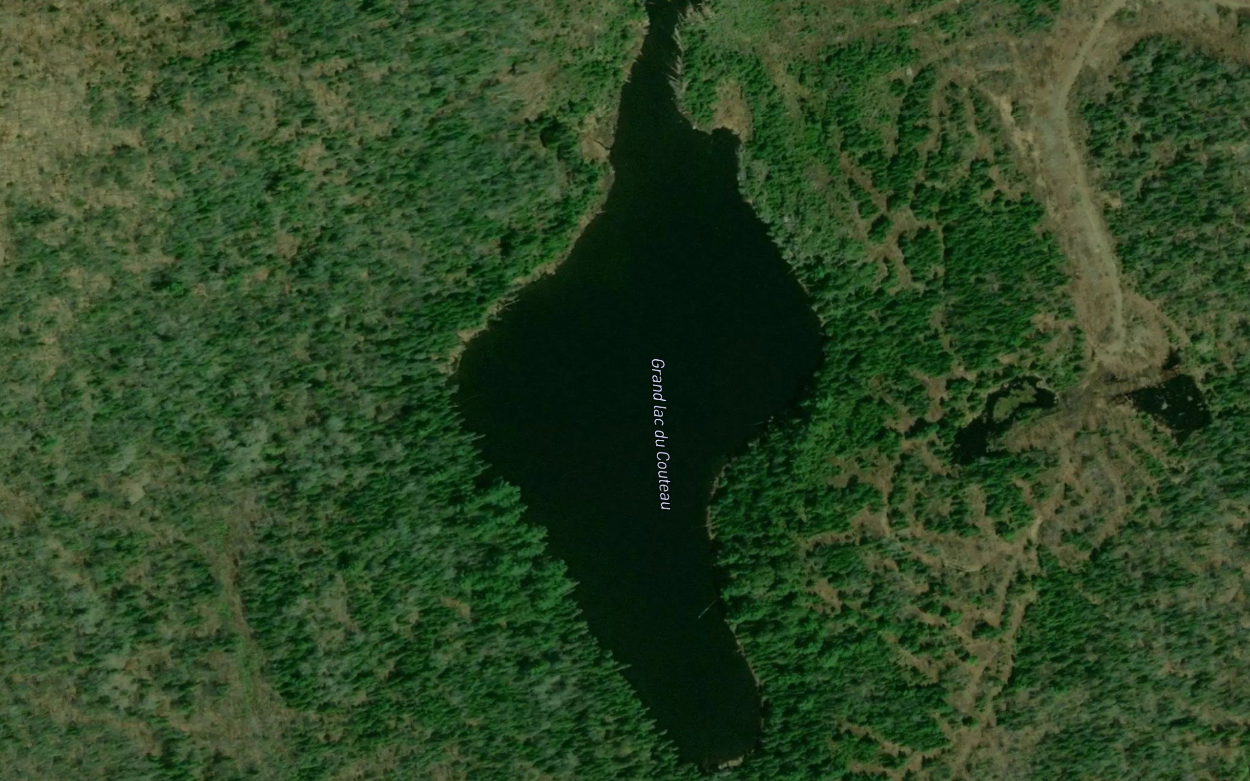 Grand lac du Couteau