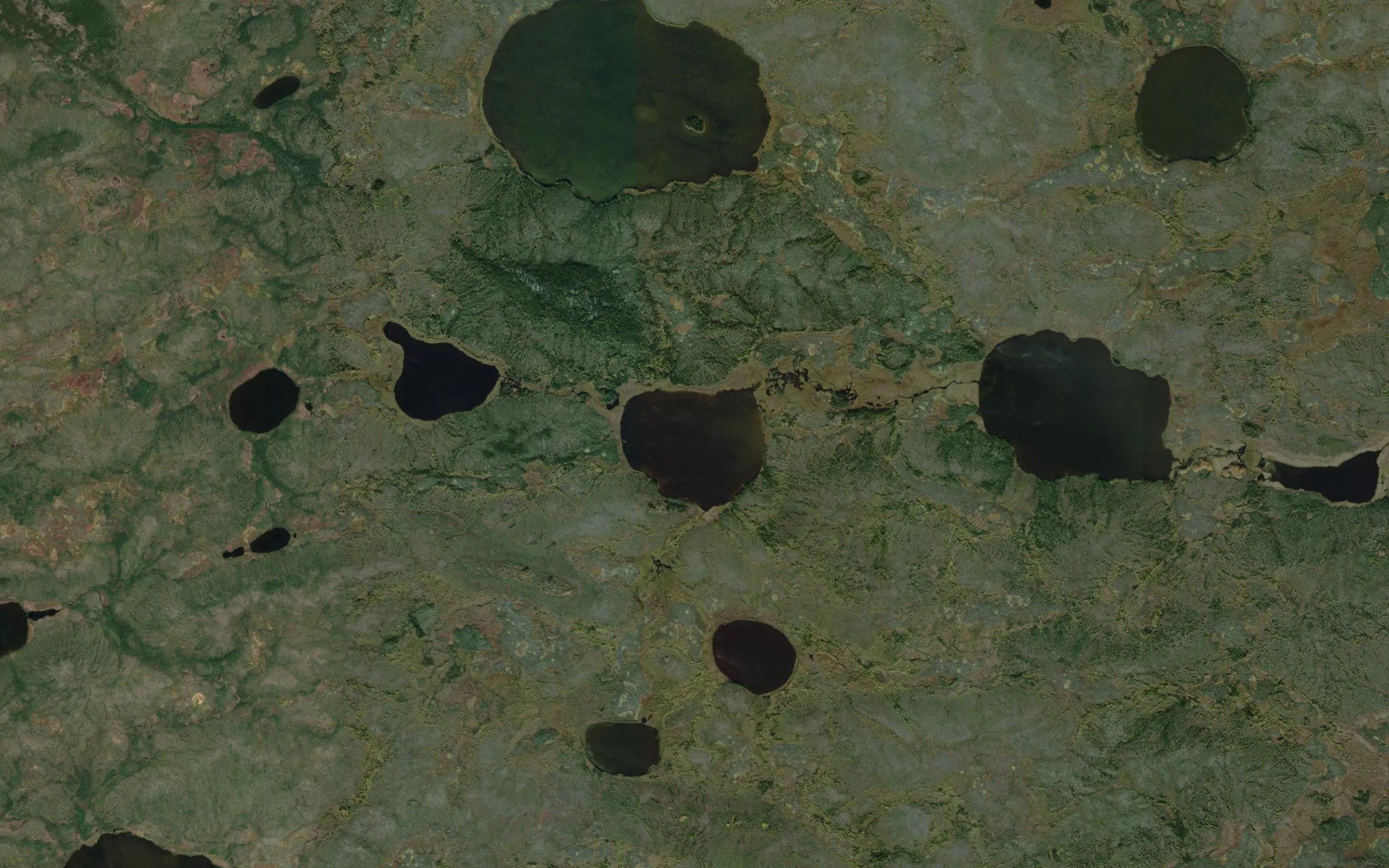 Middle Waskwiatik Lake