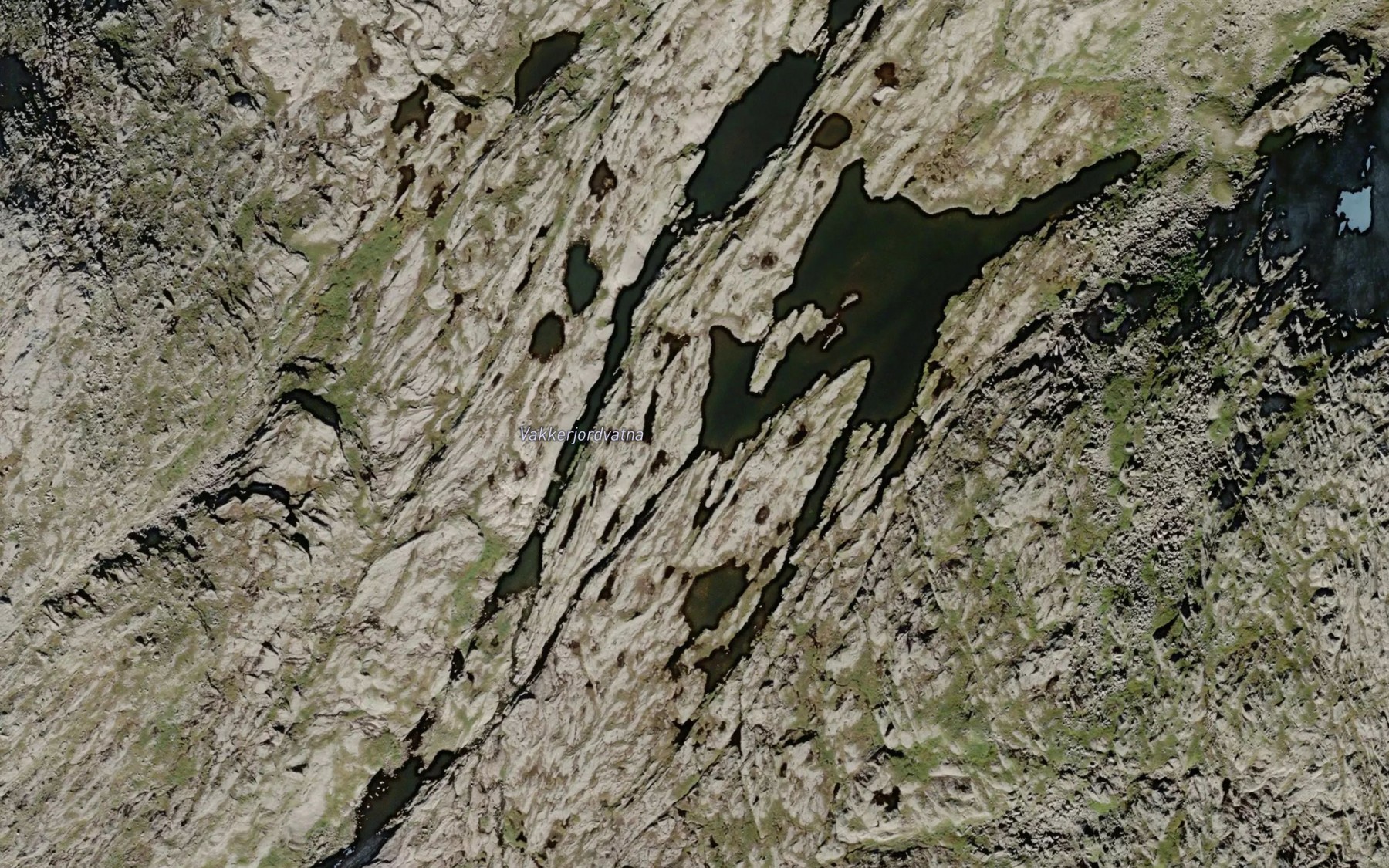 Satellite map of the Vakkerjordvatna