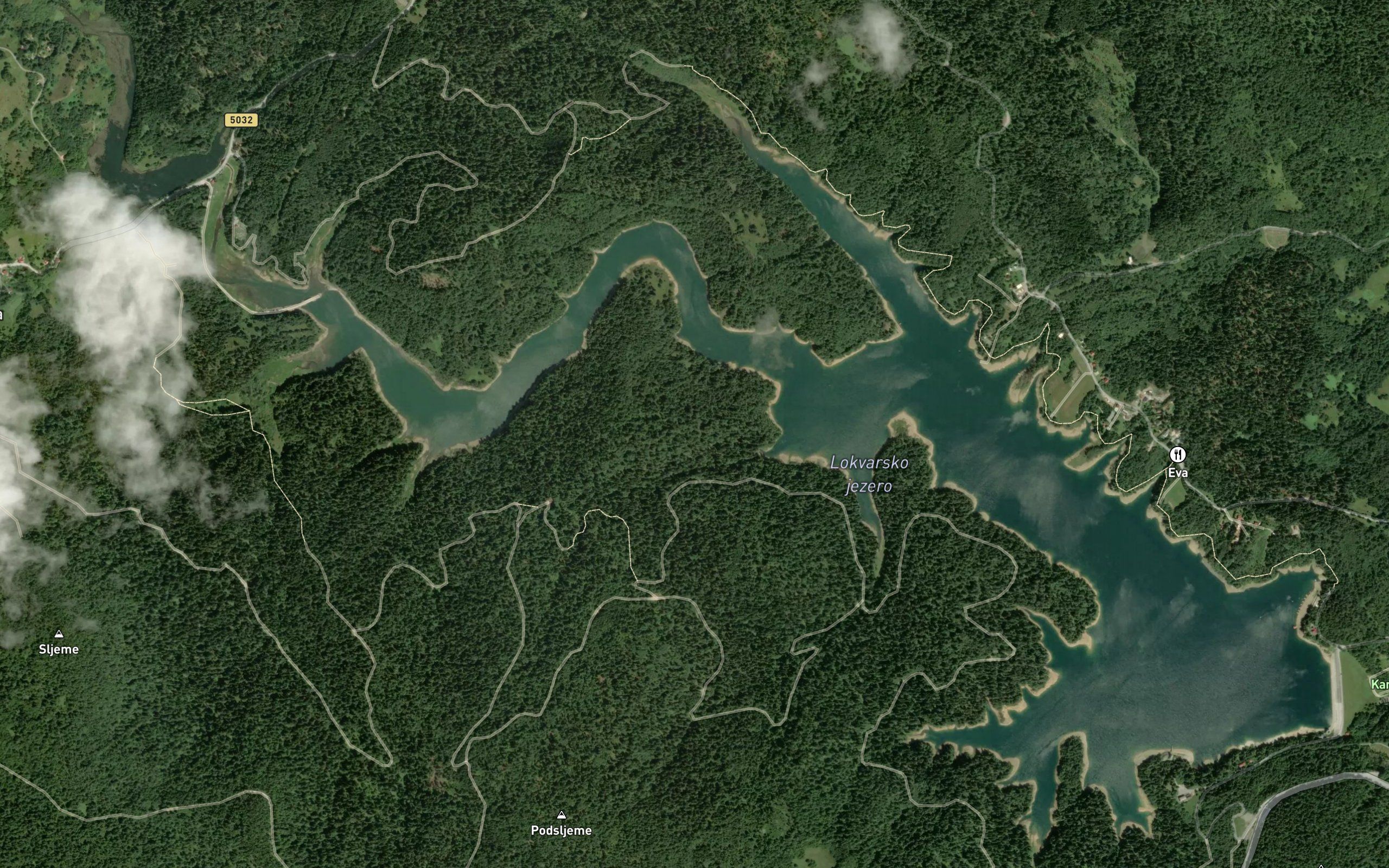 Omladinsko Jezero