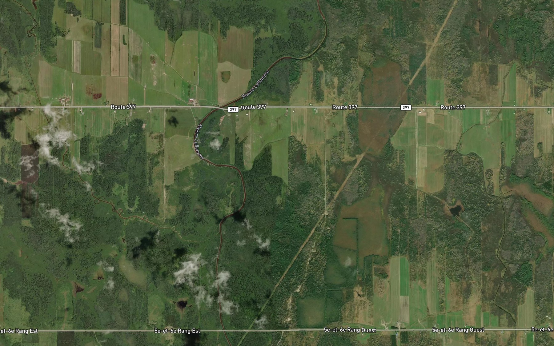 Satellite map of the Cours d'eau Levesque