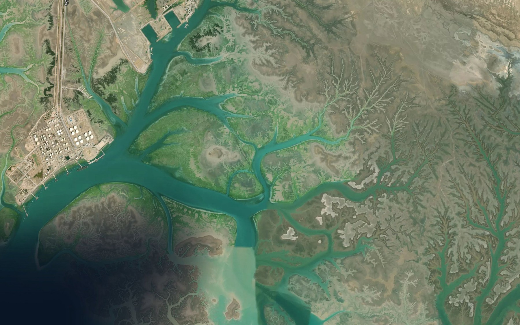 Satellite map of the Khowr-e Seyfi