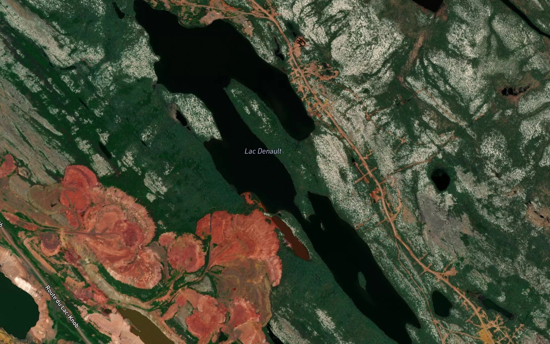 Satellite map of the Lac Denault