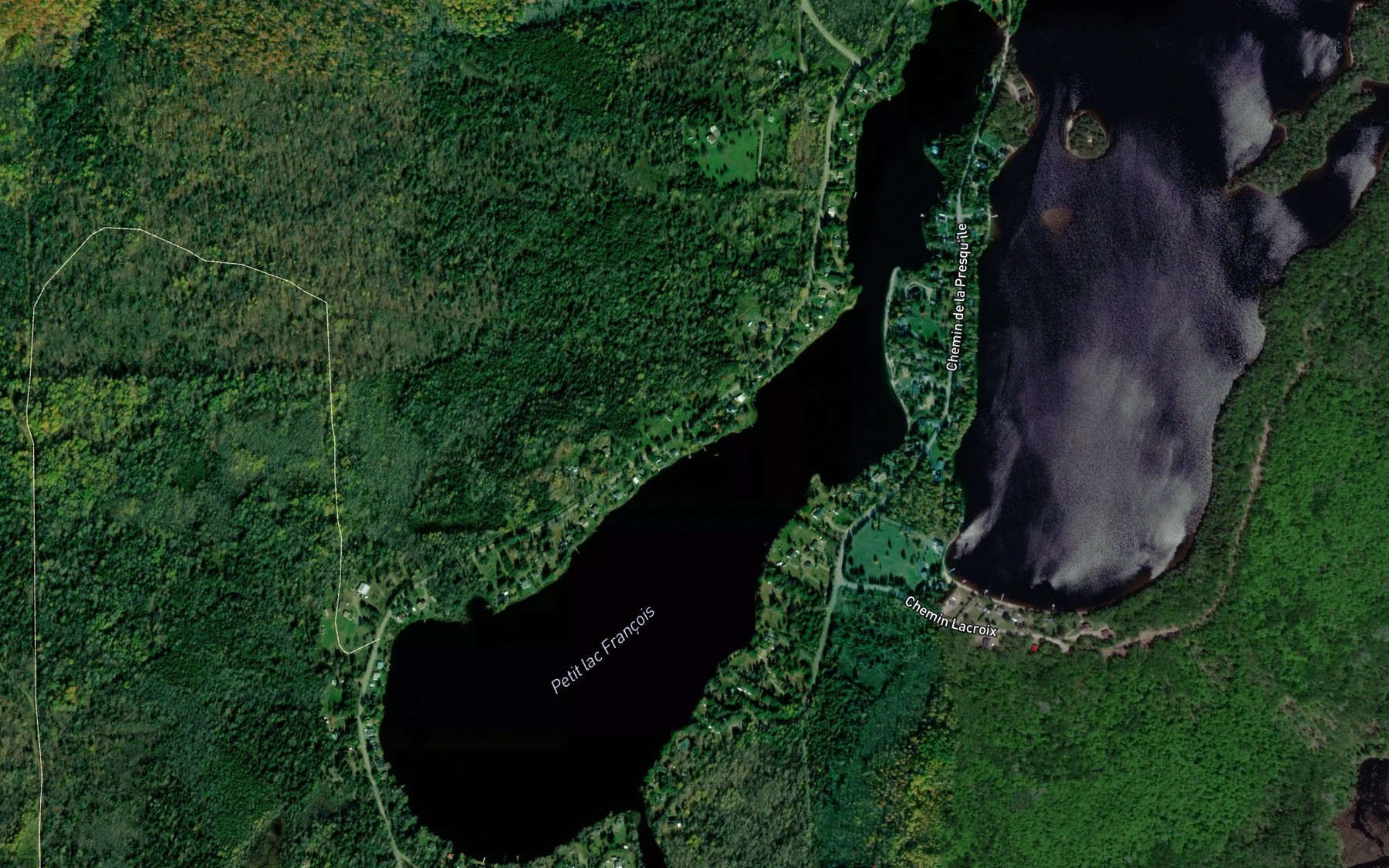 Satellite map of the Petit lac Francois