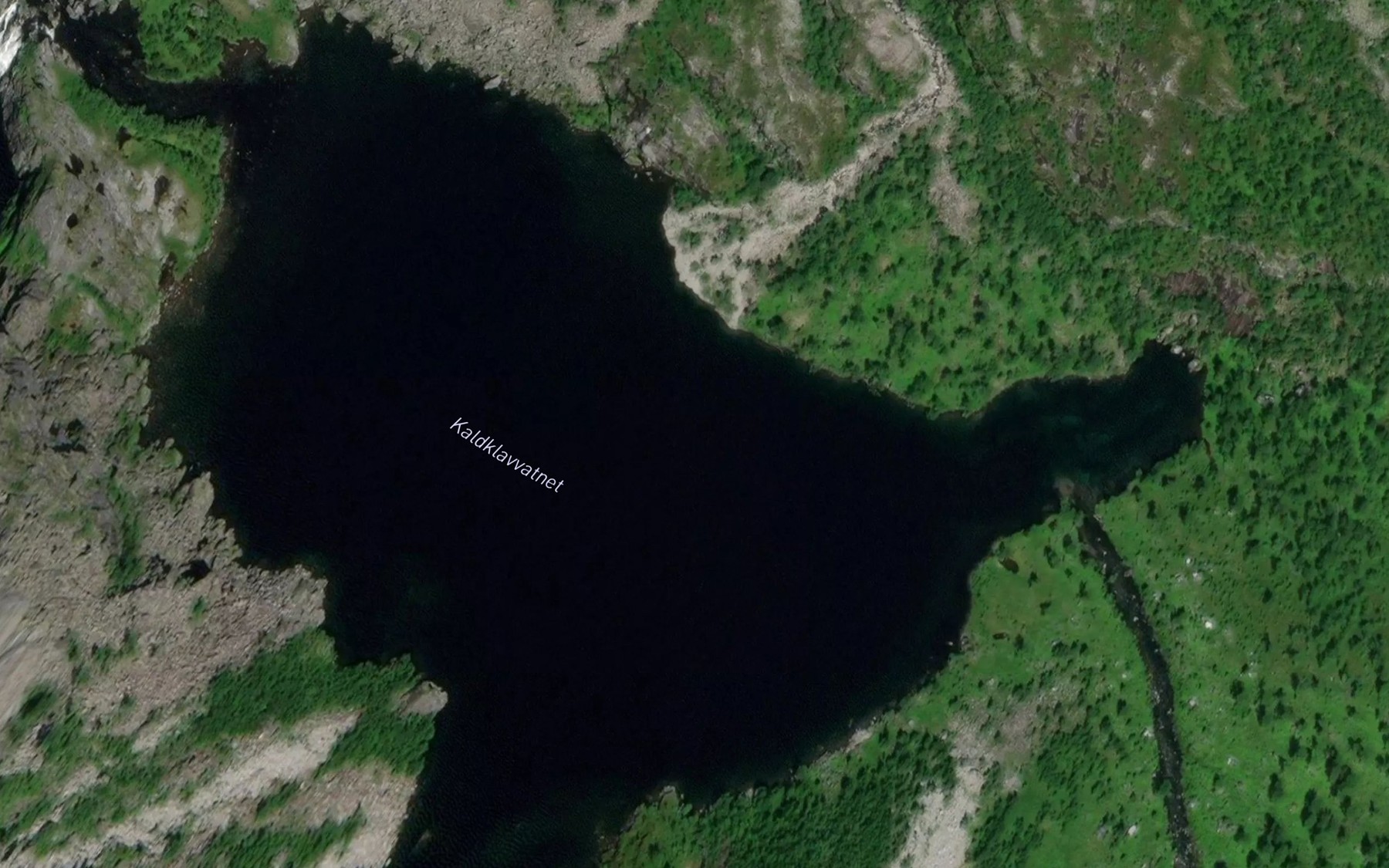 Satellite map of the Kallklavvatnet