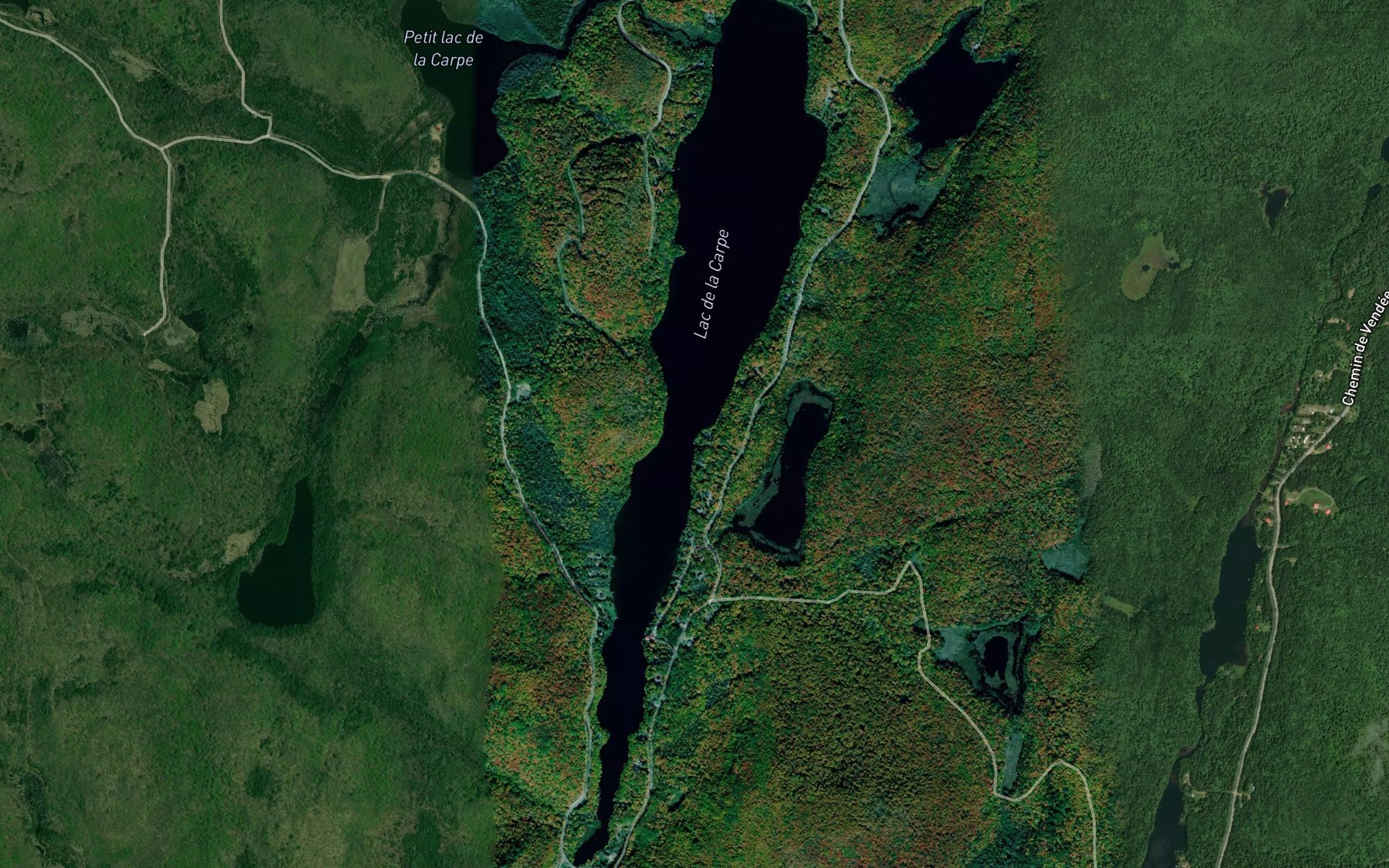 Satellite map of the Lac de la Carpe