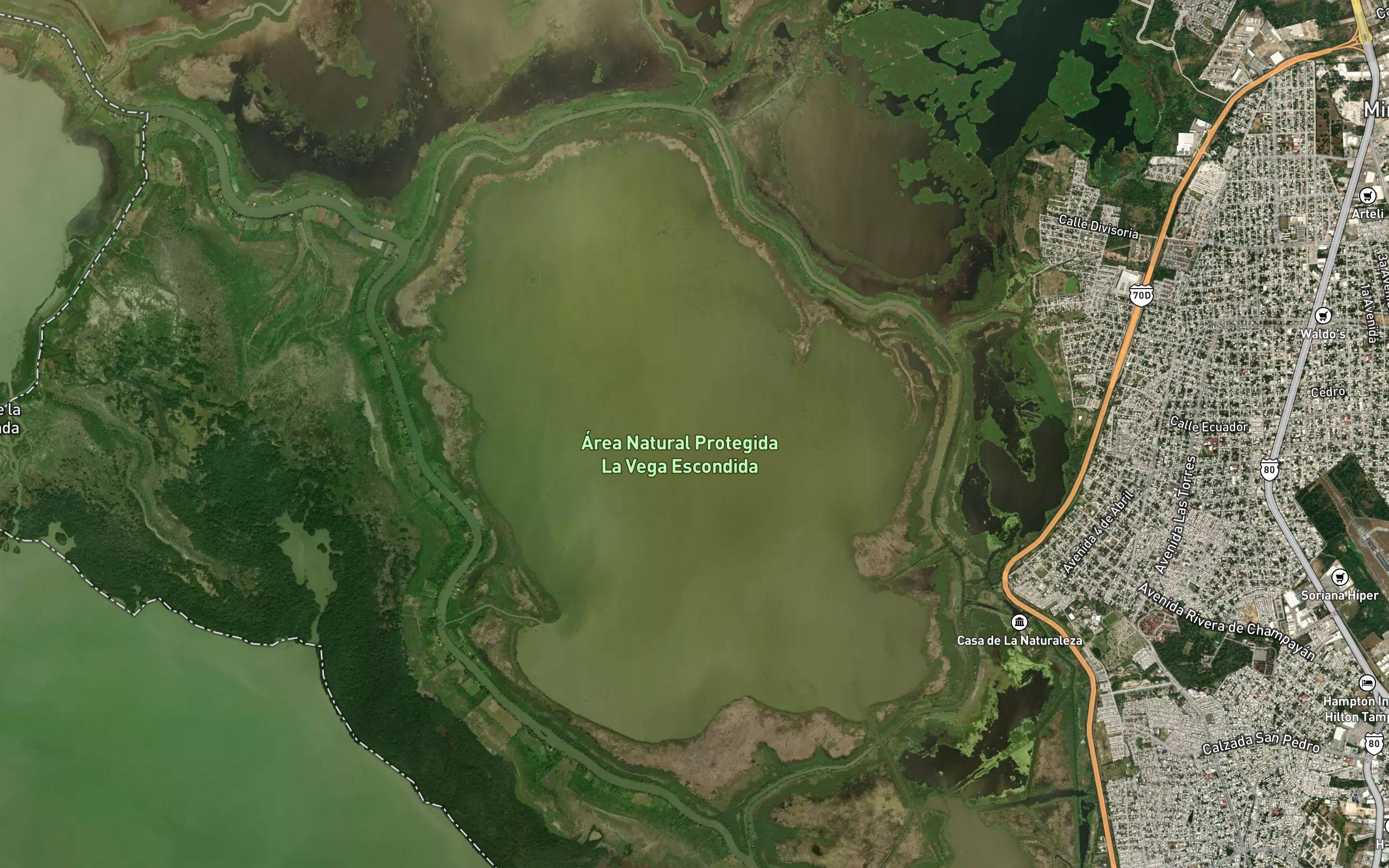 Laguna la Vega Escondida