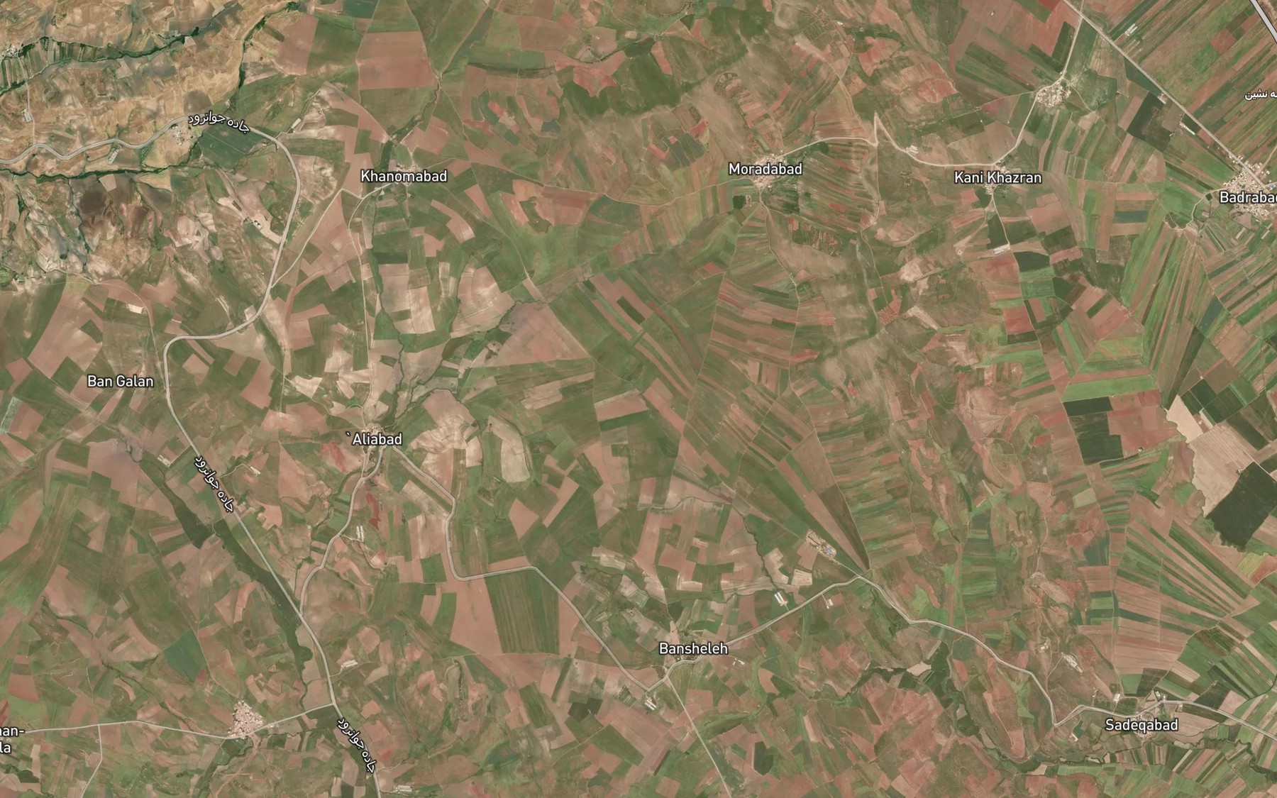 Satellite map of the Cheshmeh-ye Chalavakeh
