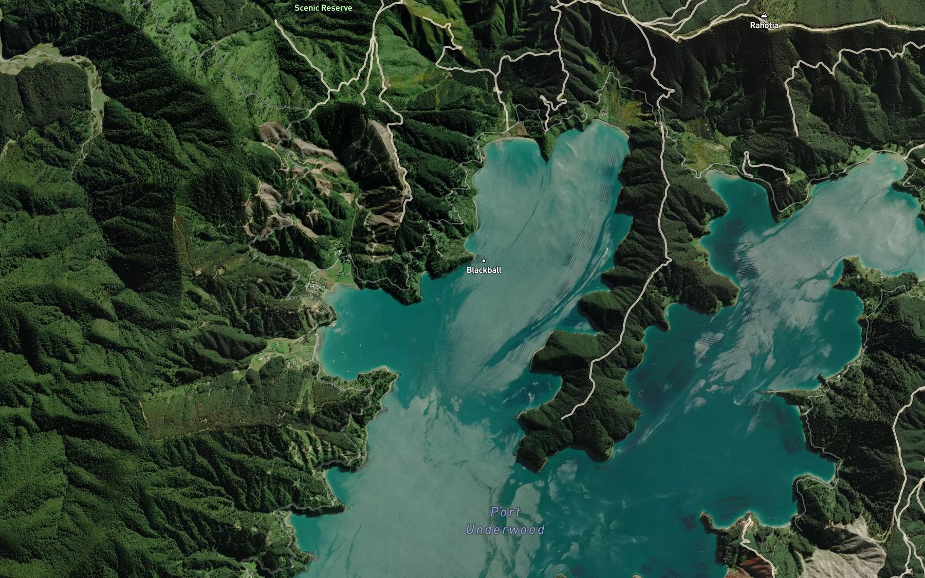 Satellite map of the Kingfish Bay