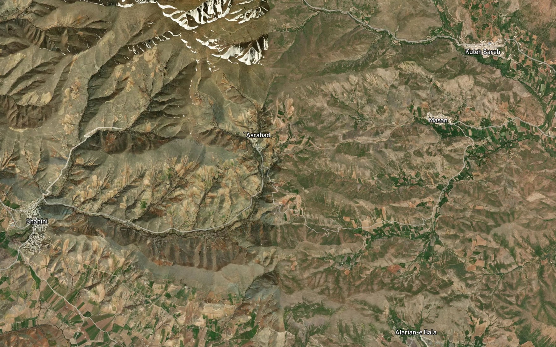 Satellite map of the Cheshmeh-ye Darreh Savan