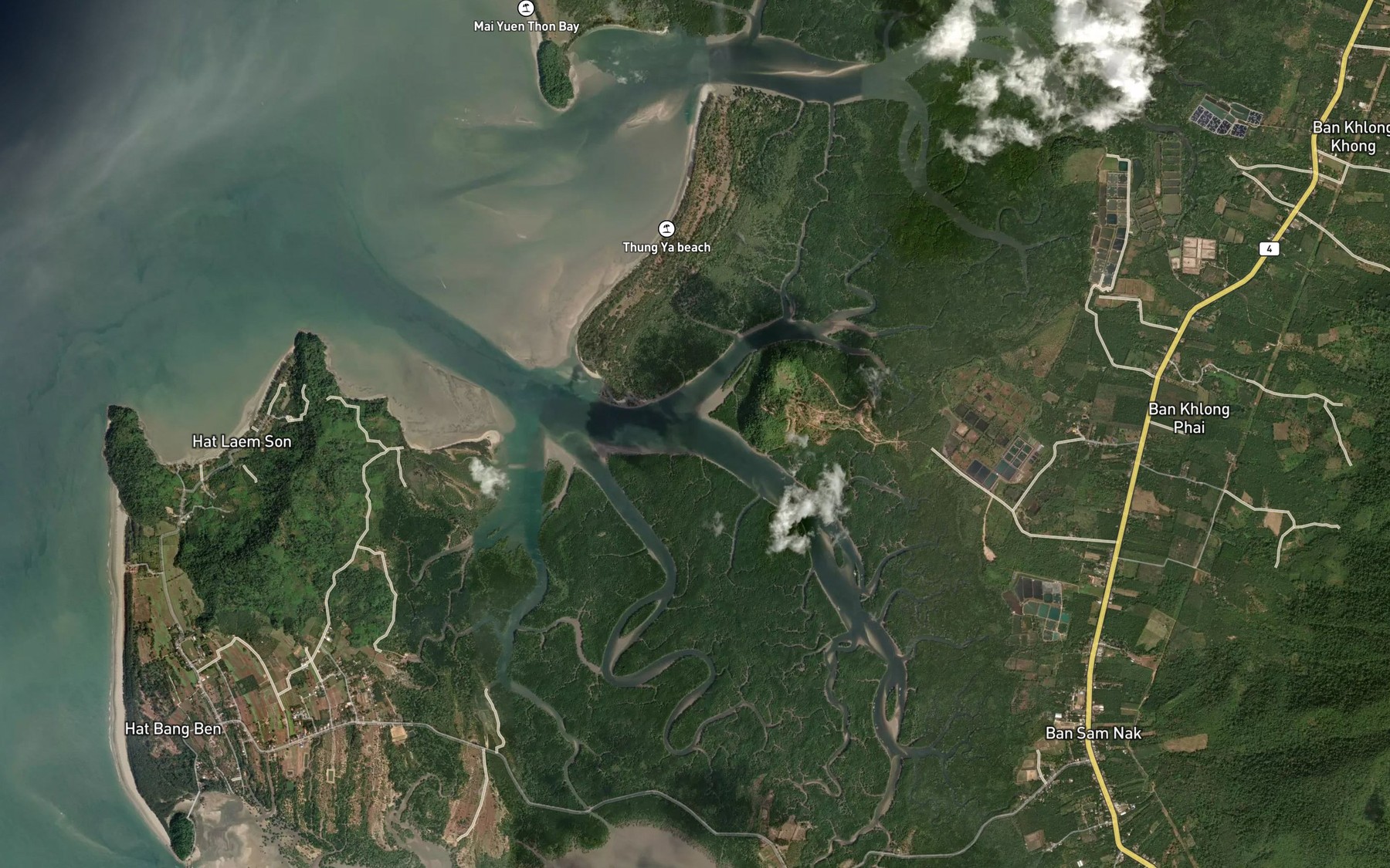 Satellite map of the Khlong Lat Not