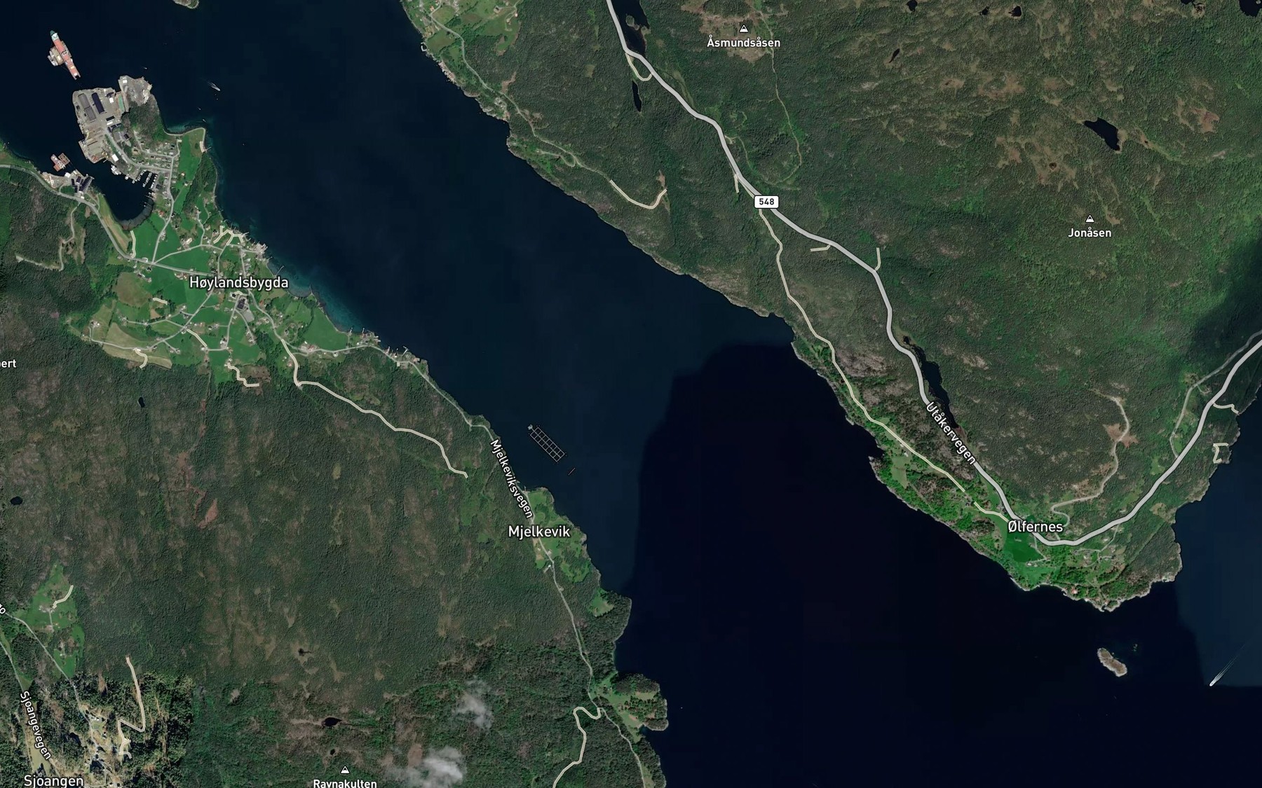 Satellite map of the Hoylandssundet
