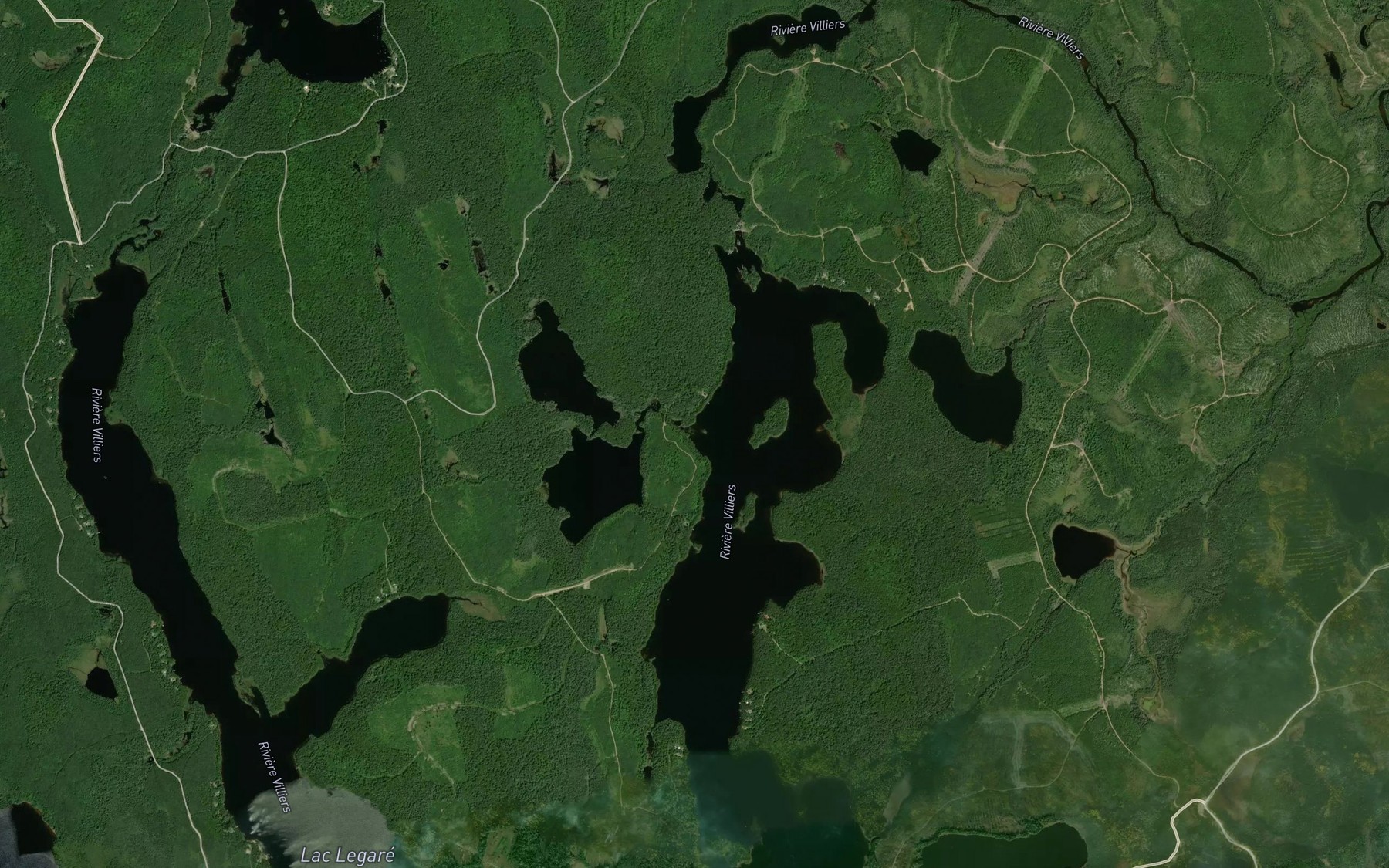 Satellite map of the Baie des Loups