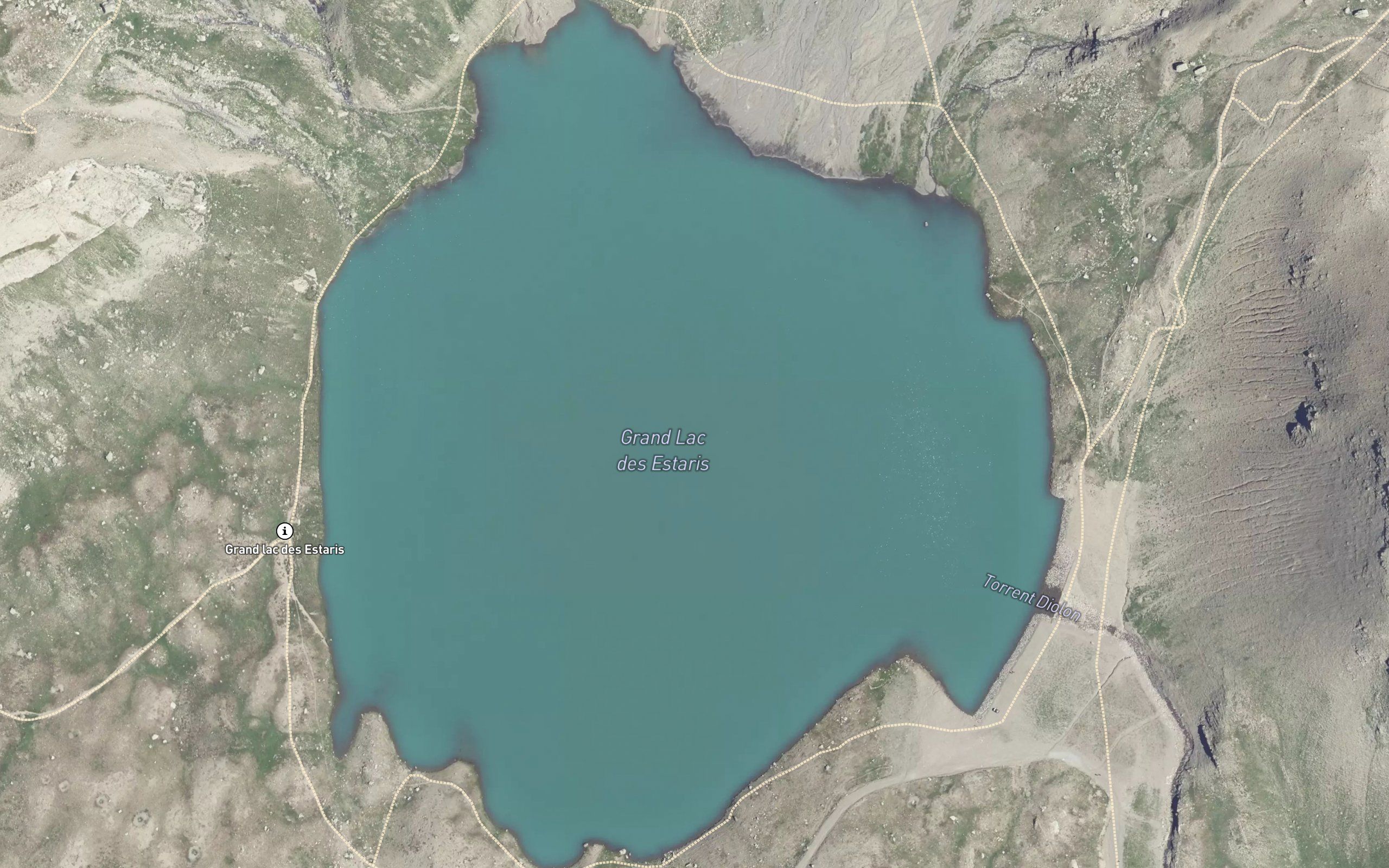 Grand Lac des Estaris