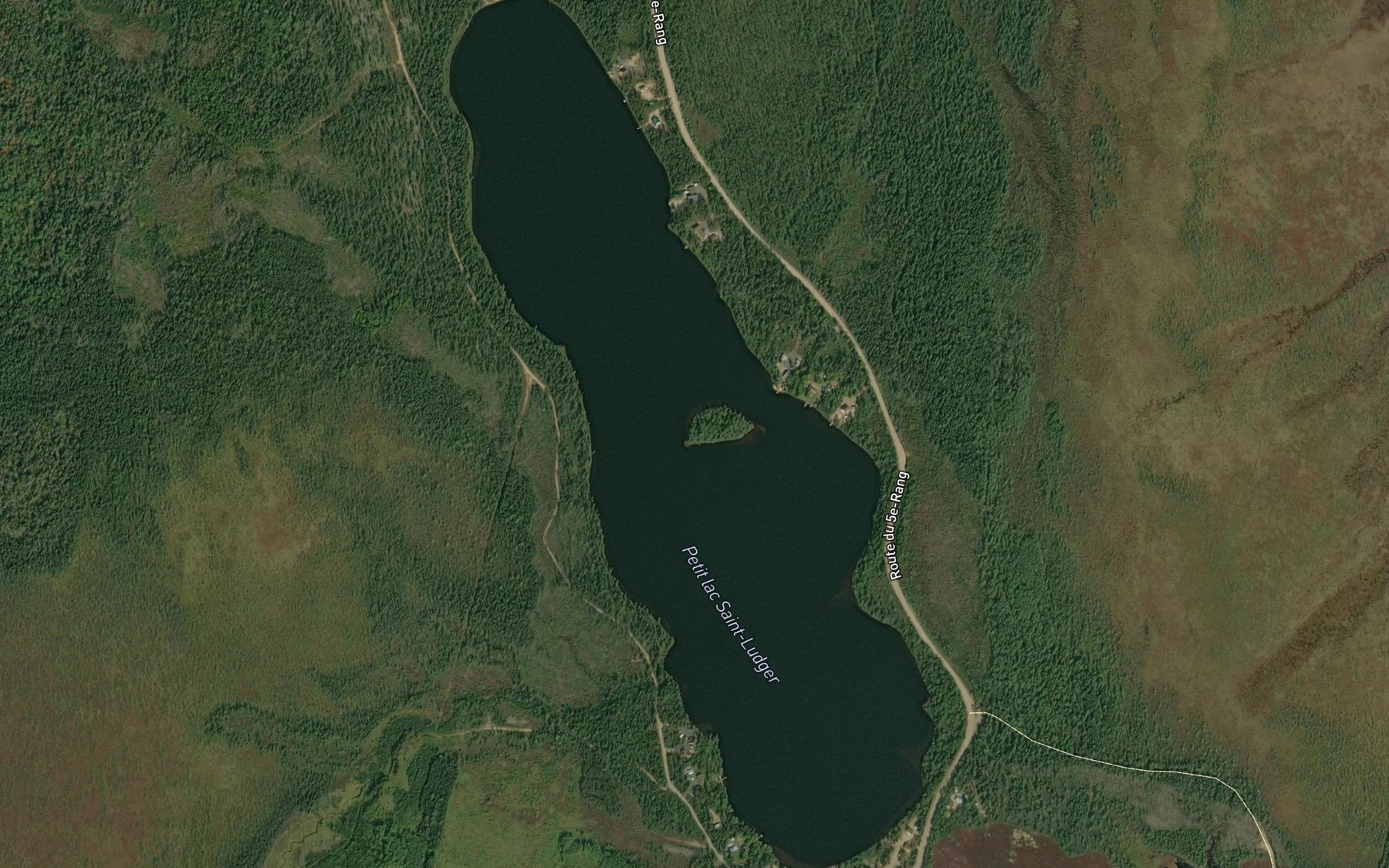 Satellite map of the Petit lac Saint-Ludger