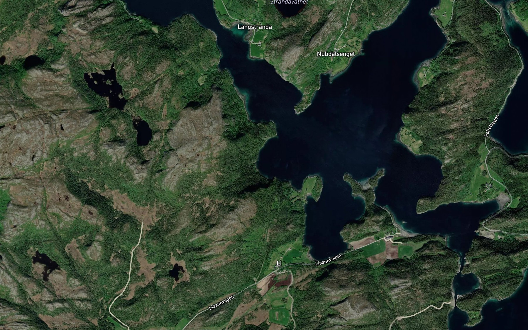 Satellite map of the Skavdalsbukta